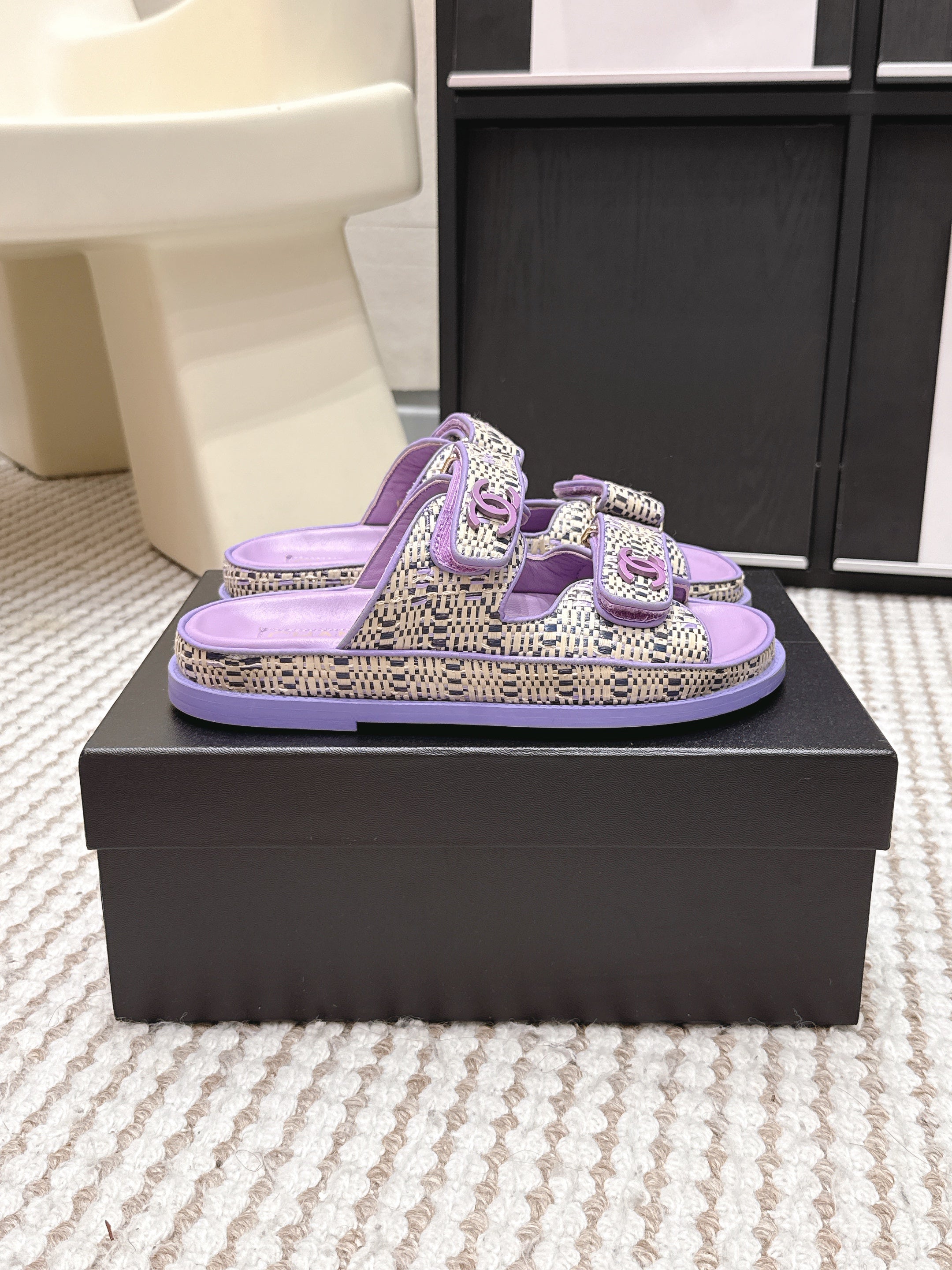 CC 26s Sandals Purple Beige Leather Raffia 632395