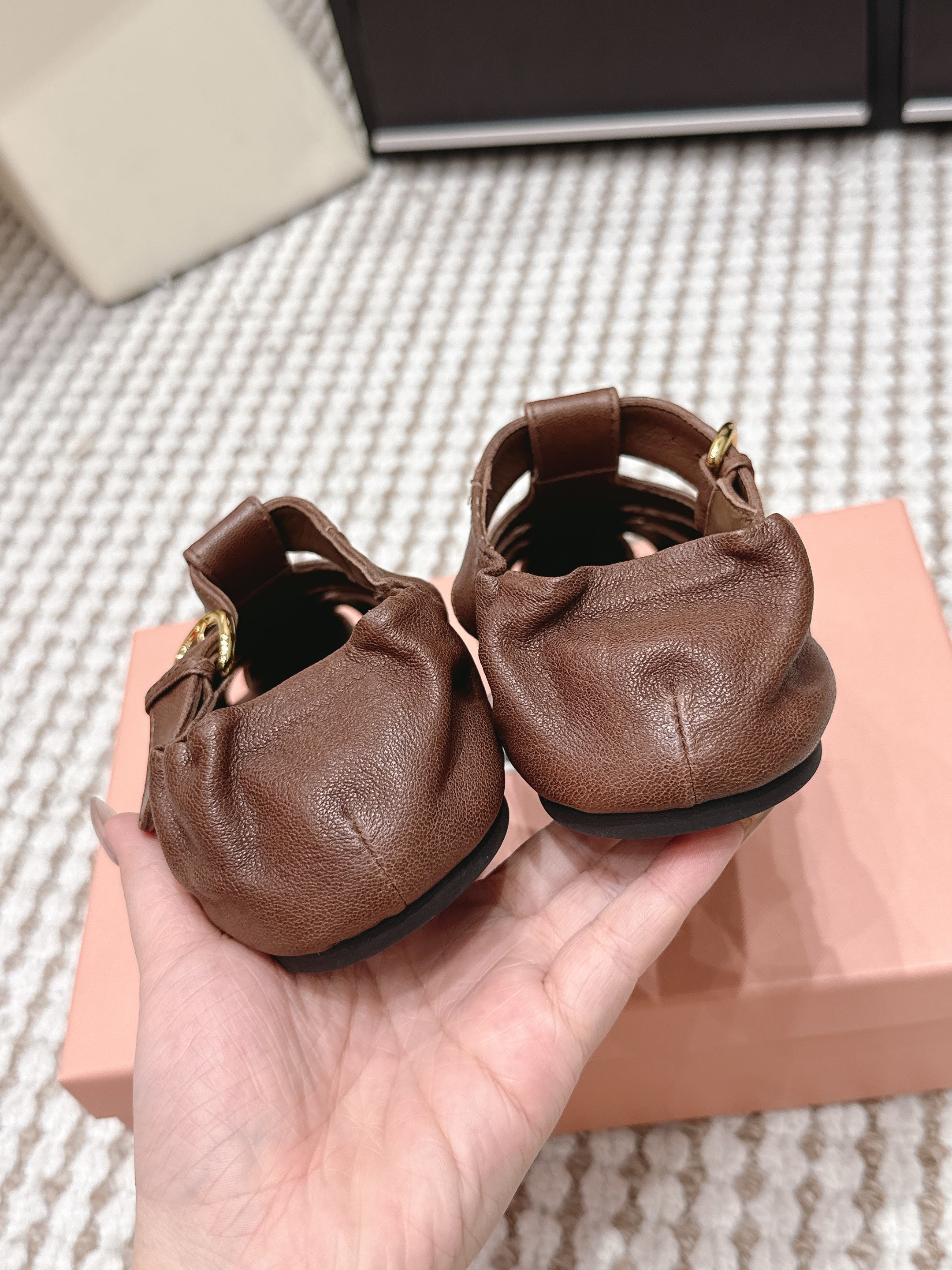 MIU 26 Roman Sandals Brown Leather 632326