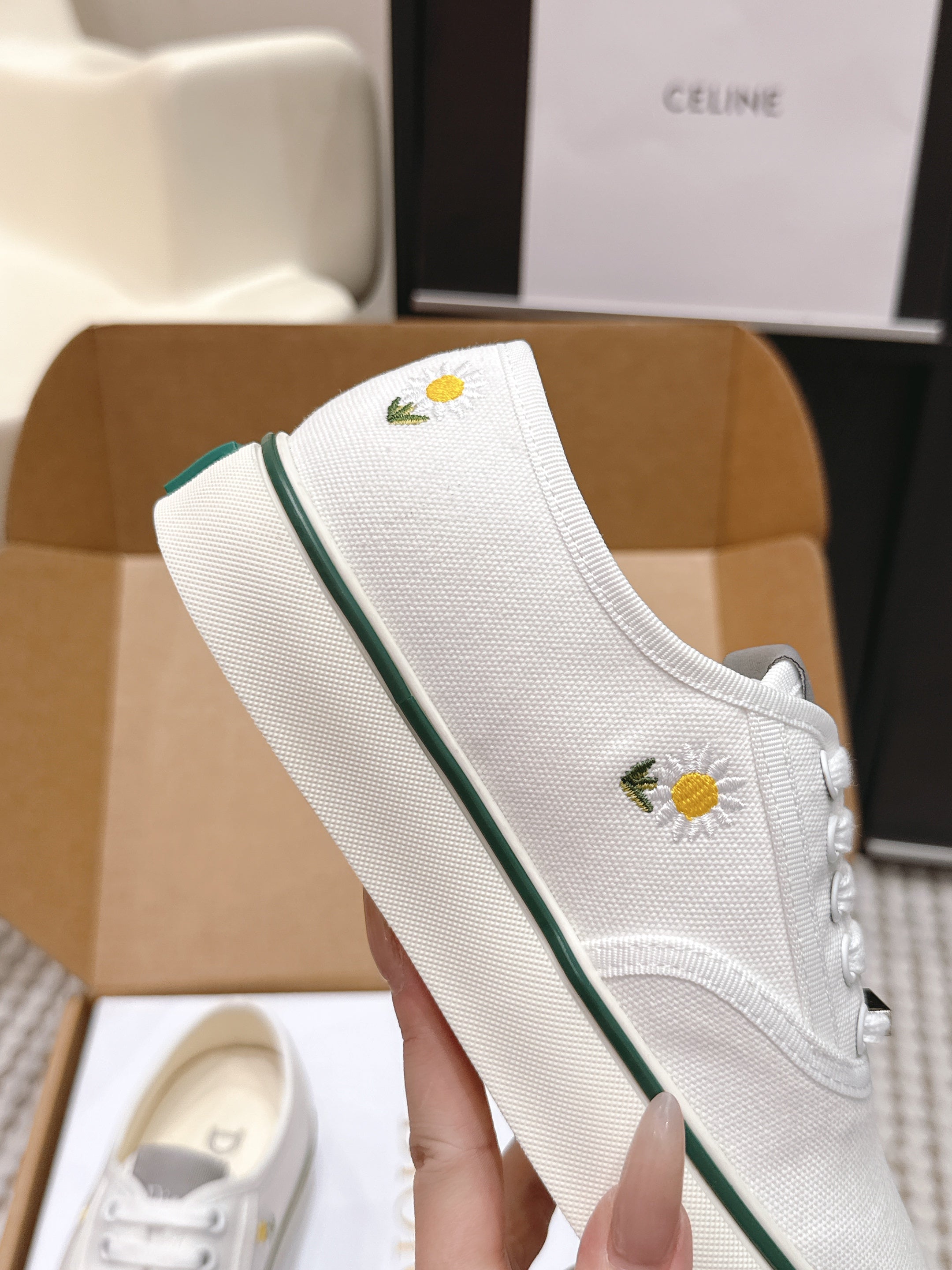 CD 26 Platform Sneaker White Canvas 632437