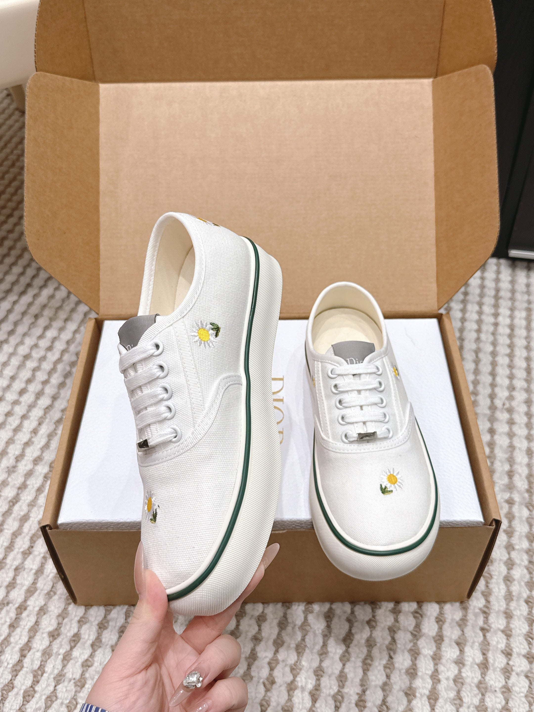 CD 26 Platform Sneaker White Canvas 632437