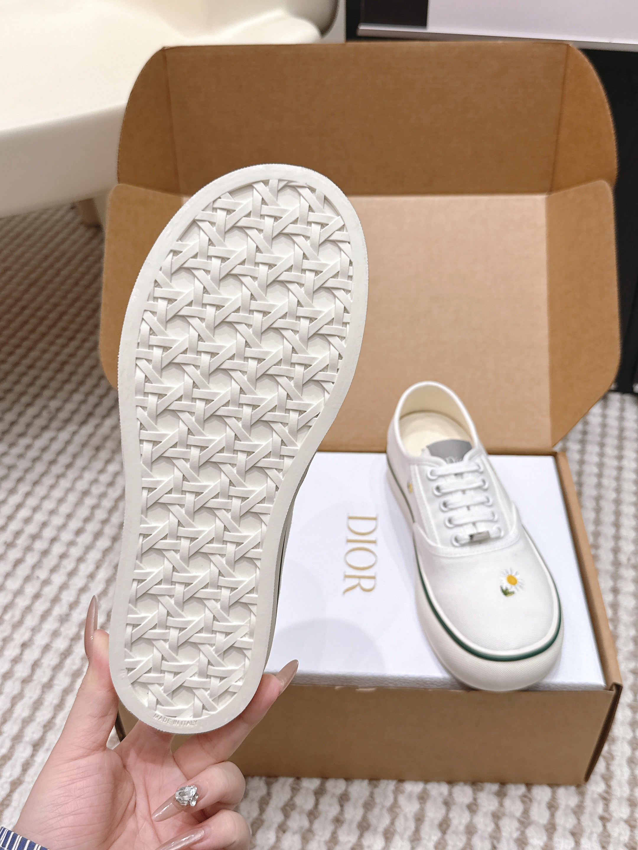 CD 26 Platform Sneaker White Canvas 632437