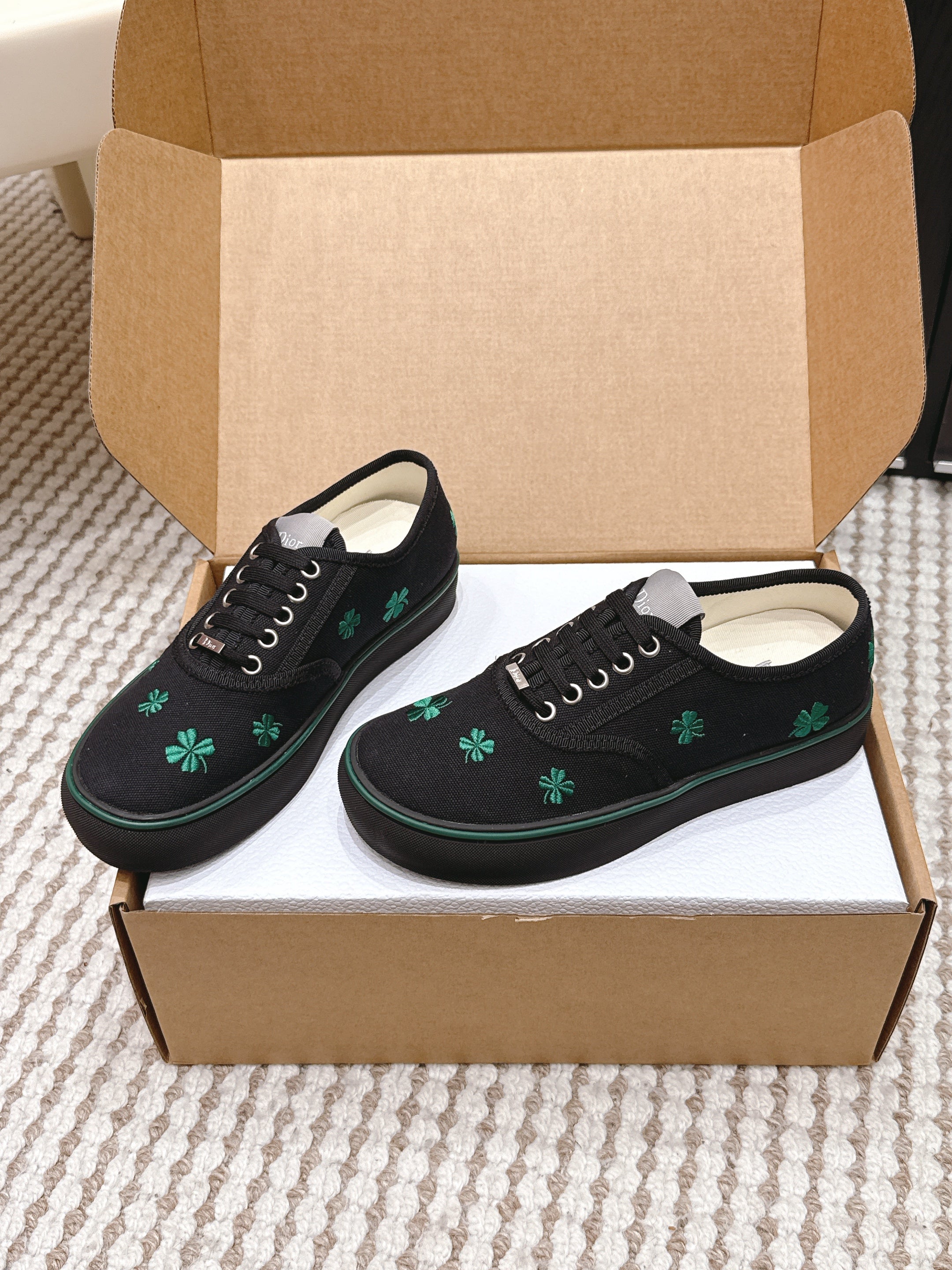 CD 26 Platform Sneaker Black Green Canvas 632438