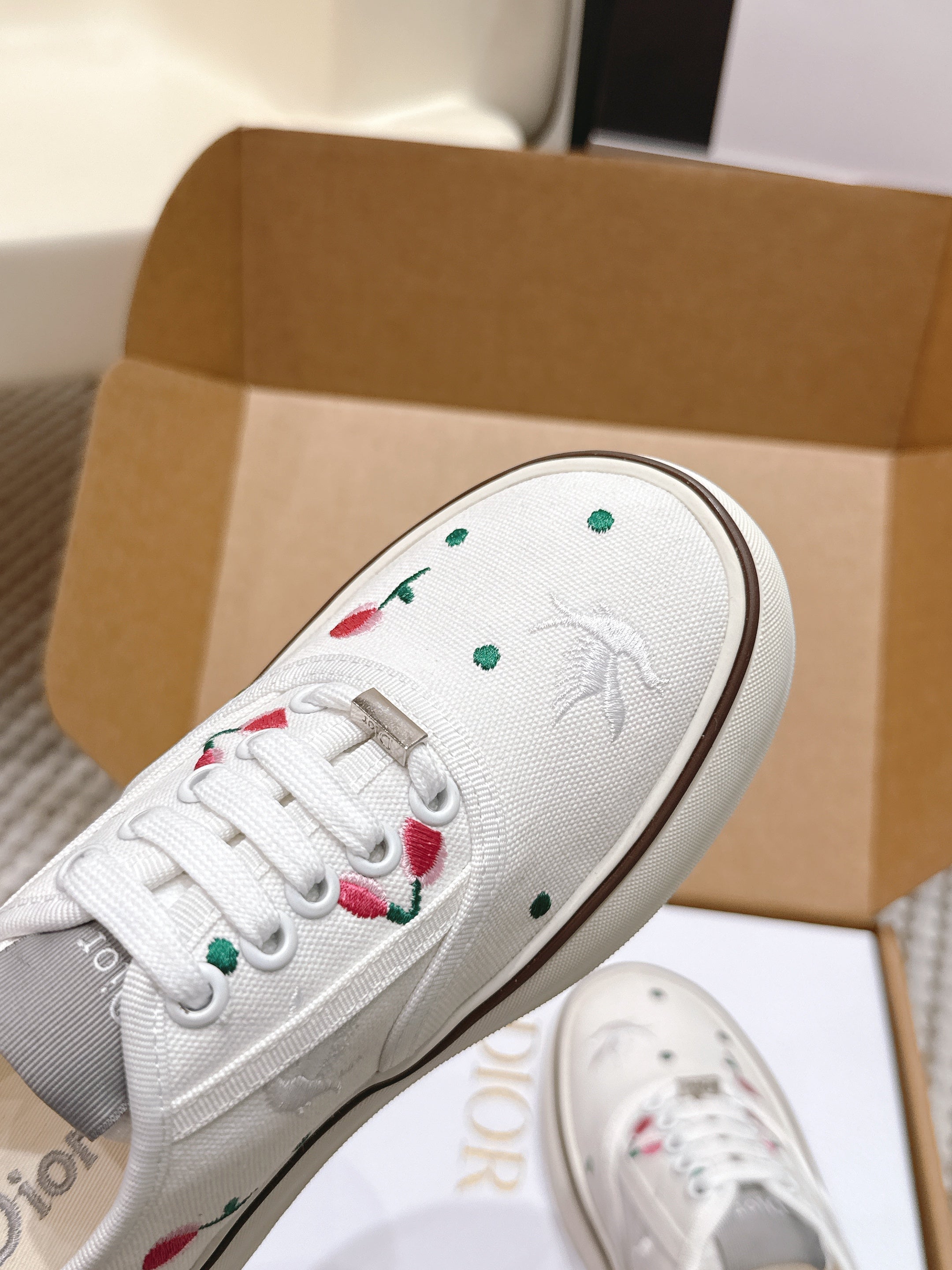 CD 26 Platform Sneaker White Canvas 632440