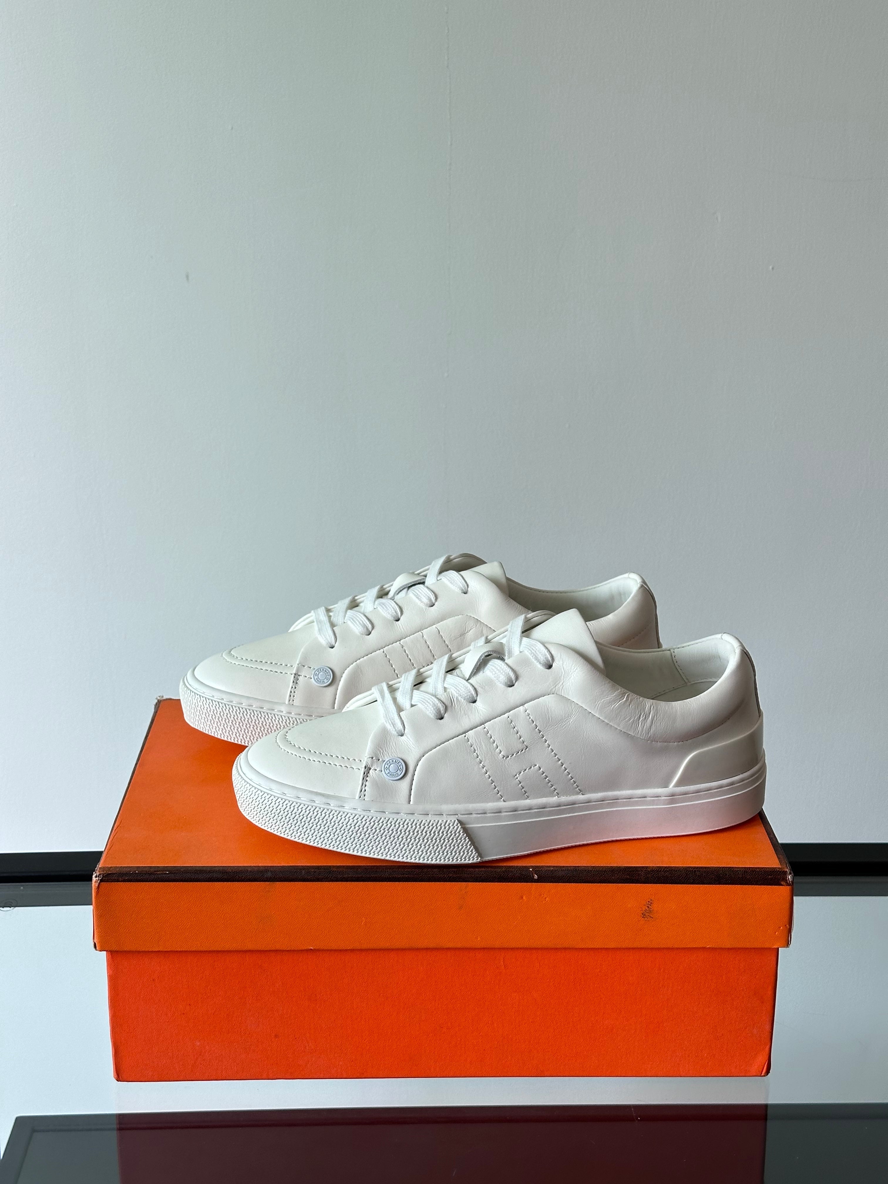 HM Sneaker White Calfskin 523027