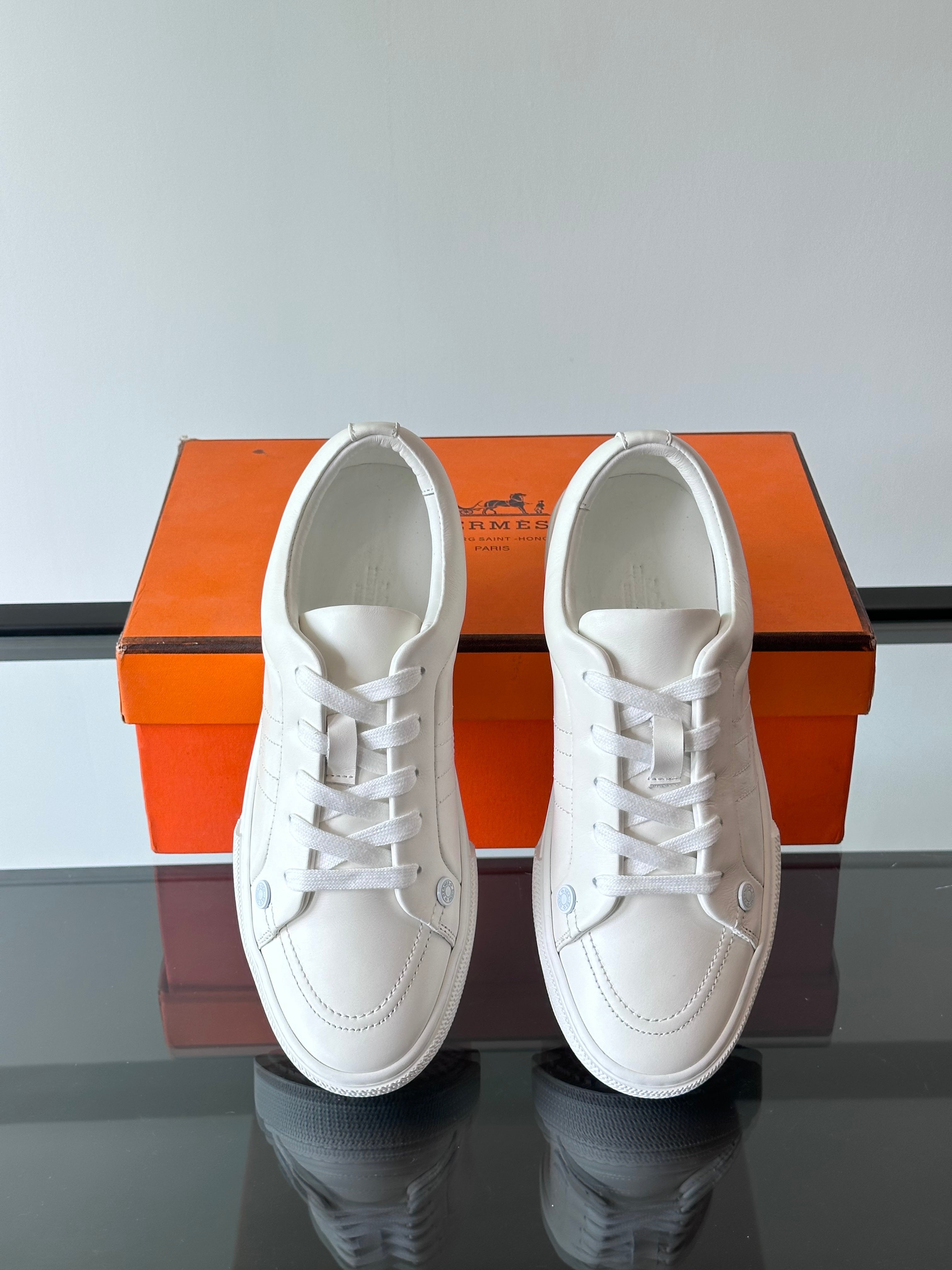 HM Sneaker White Calfskin 523027