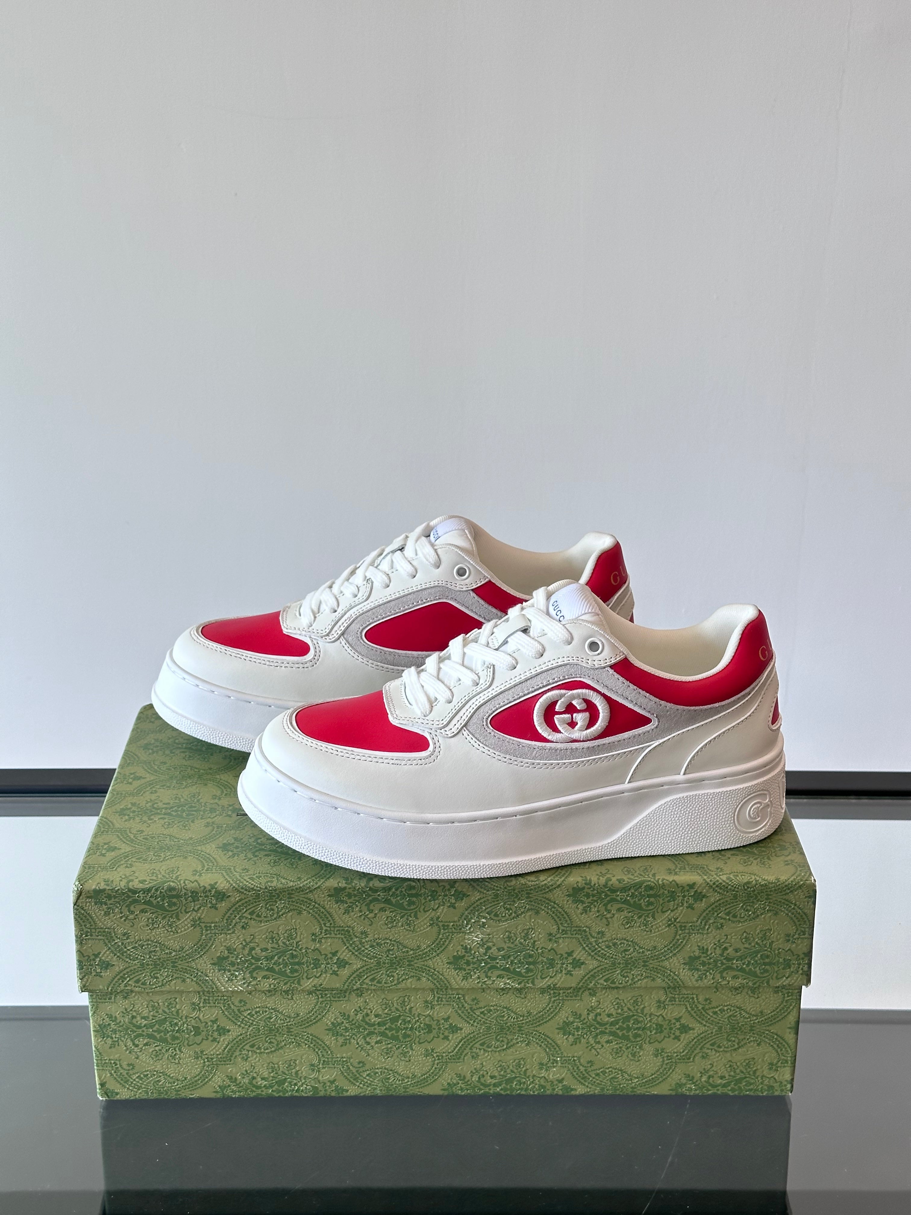 GG Men's Sneaker White Pink Cowhide 535205