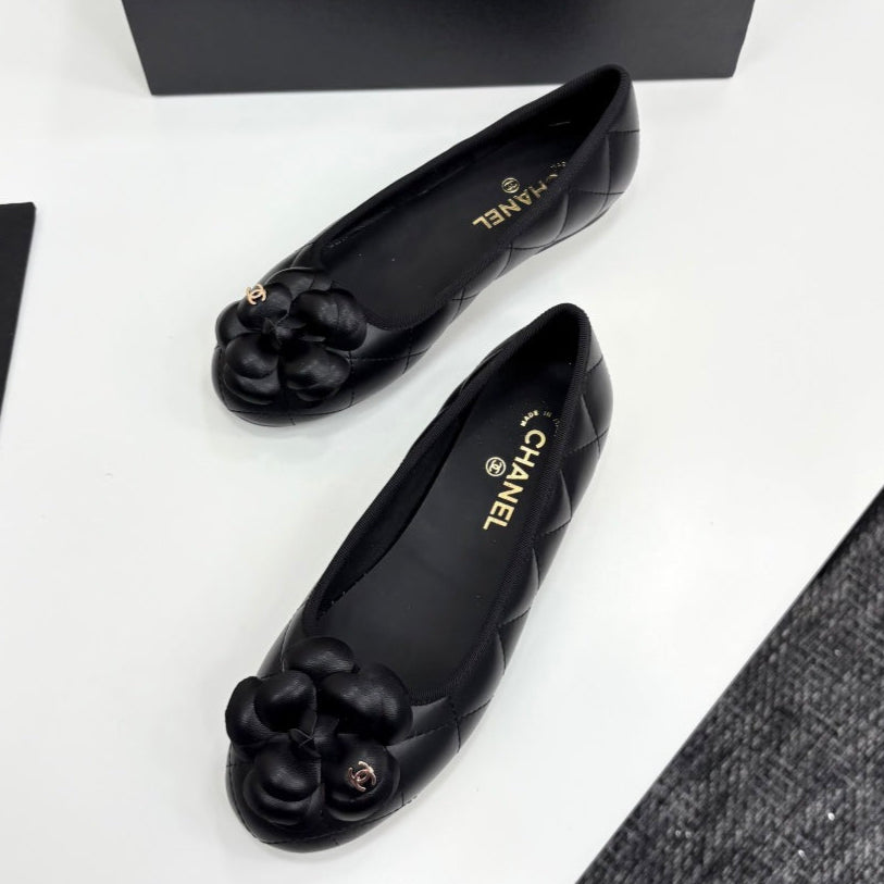 CC 25 Ballet Flat Flower Quilted Calfskin