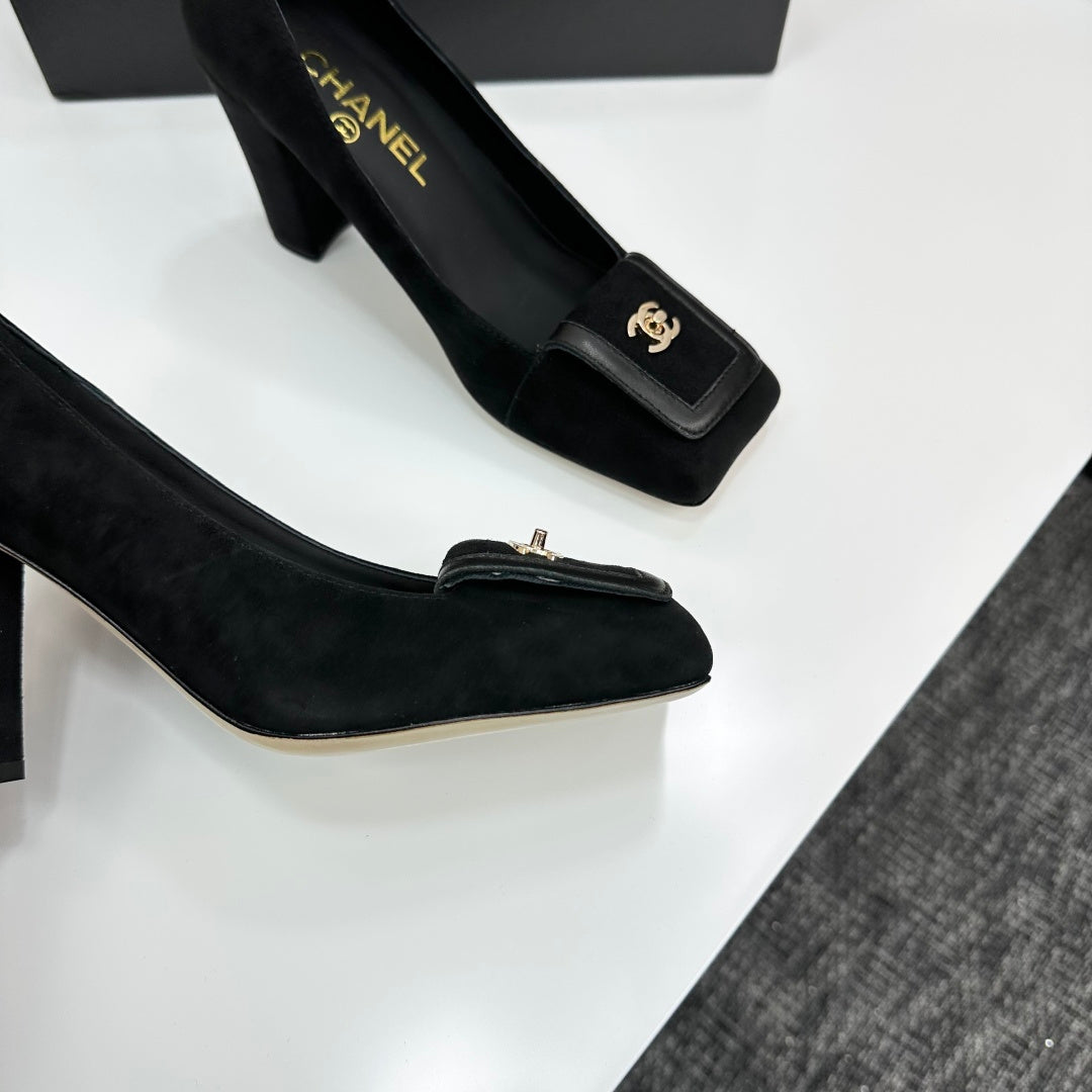 Chanel 2026 Pump Black Suede 696619