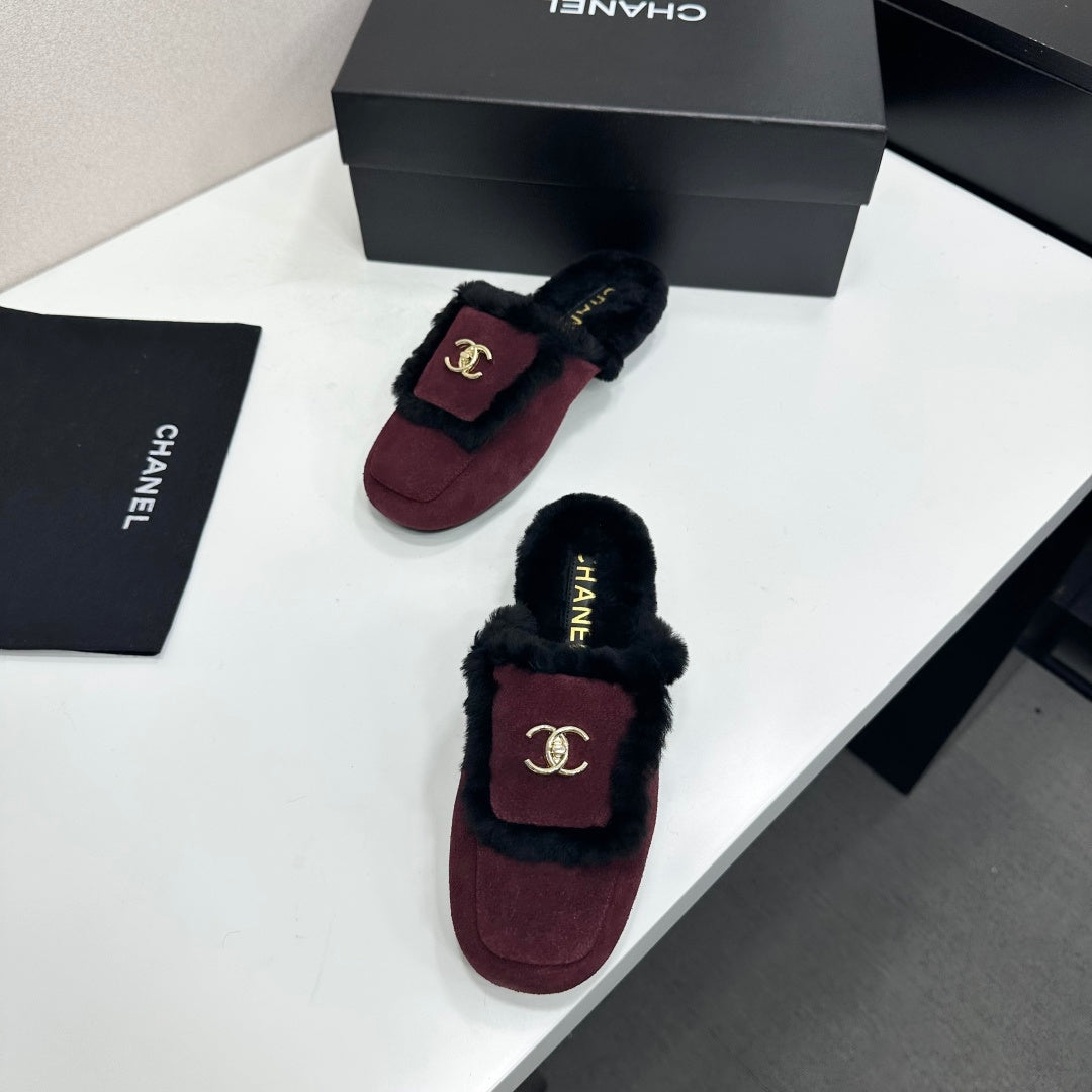 Chanel 2026 Double C Mule Suede Cowhide 985898