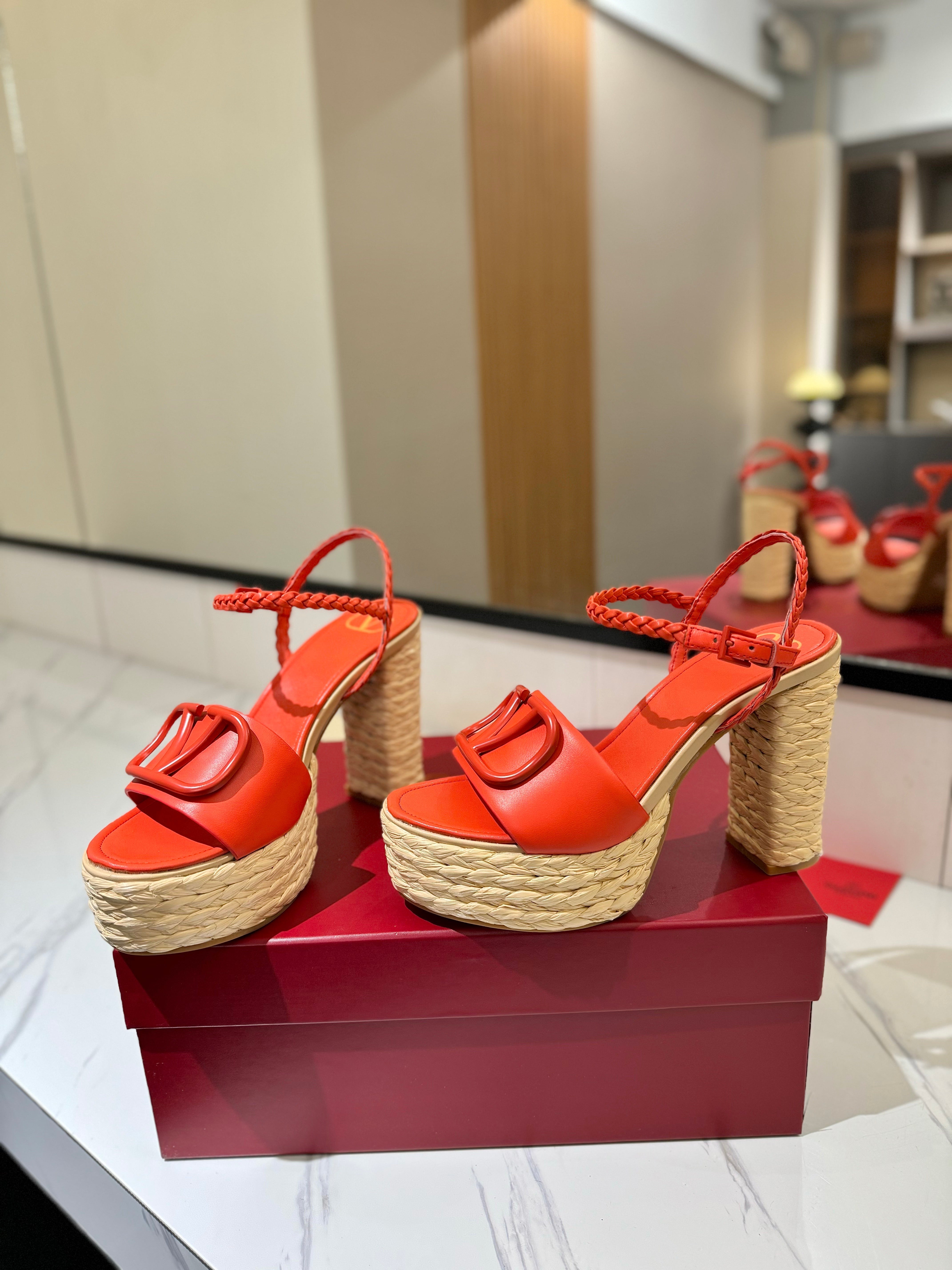 VT Espadrilles Platform Sandals Orange Calfskin 369494