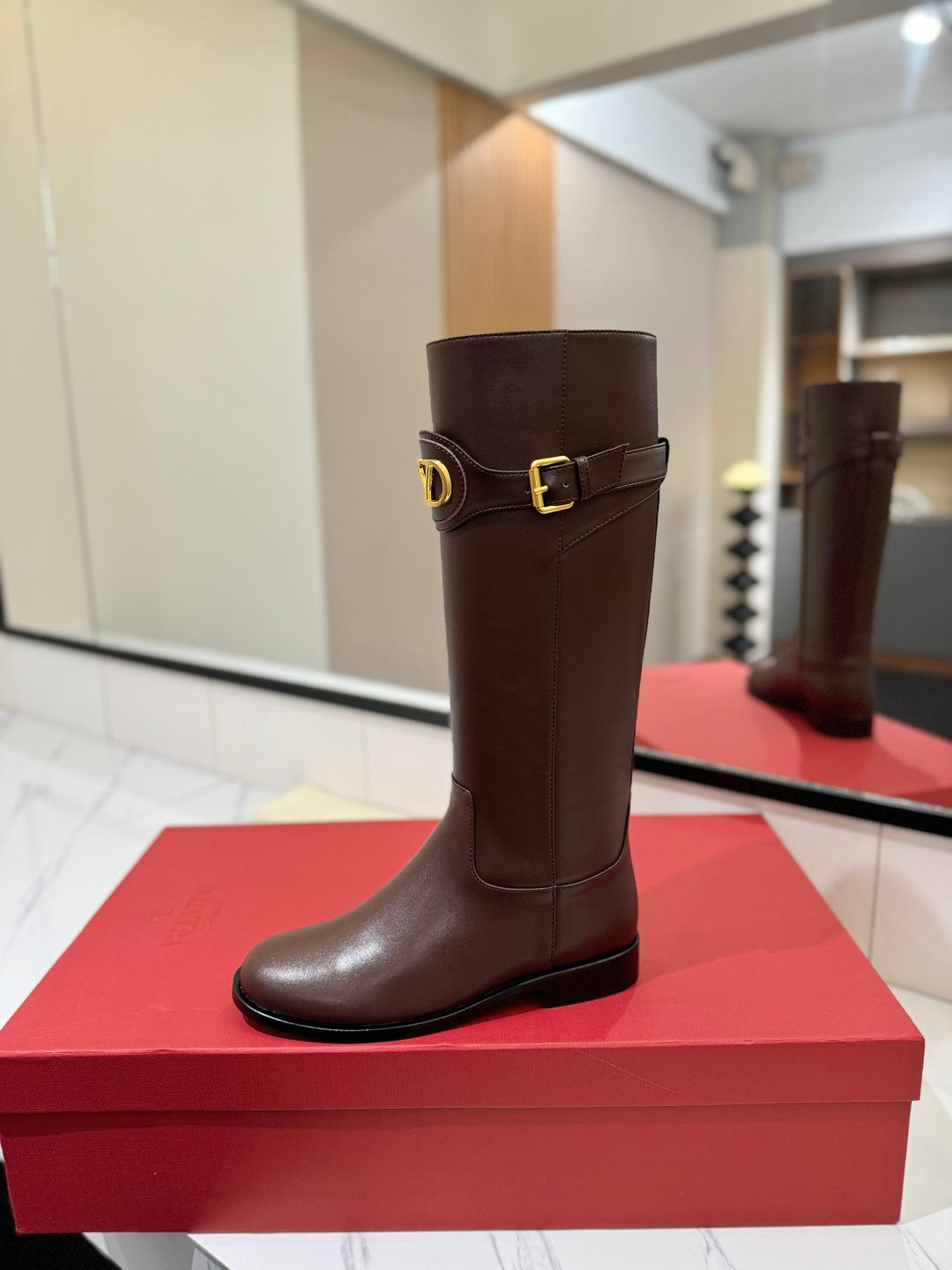 Valentino 2026 Garavani Vlogo Signature Round Toe Calfskin Boots 505542