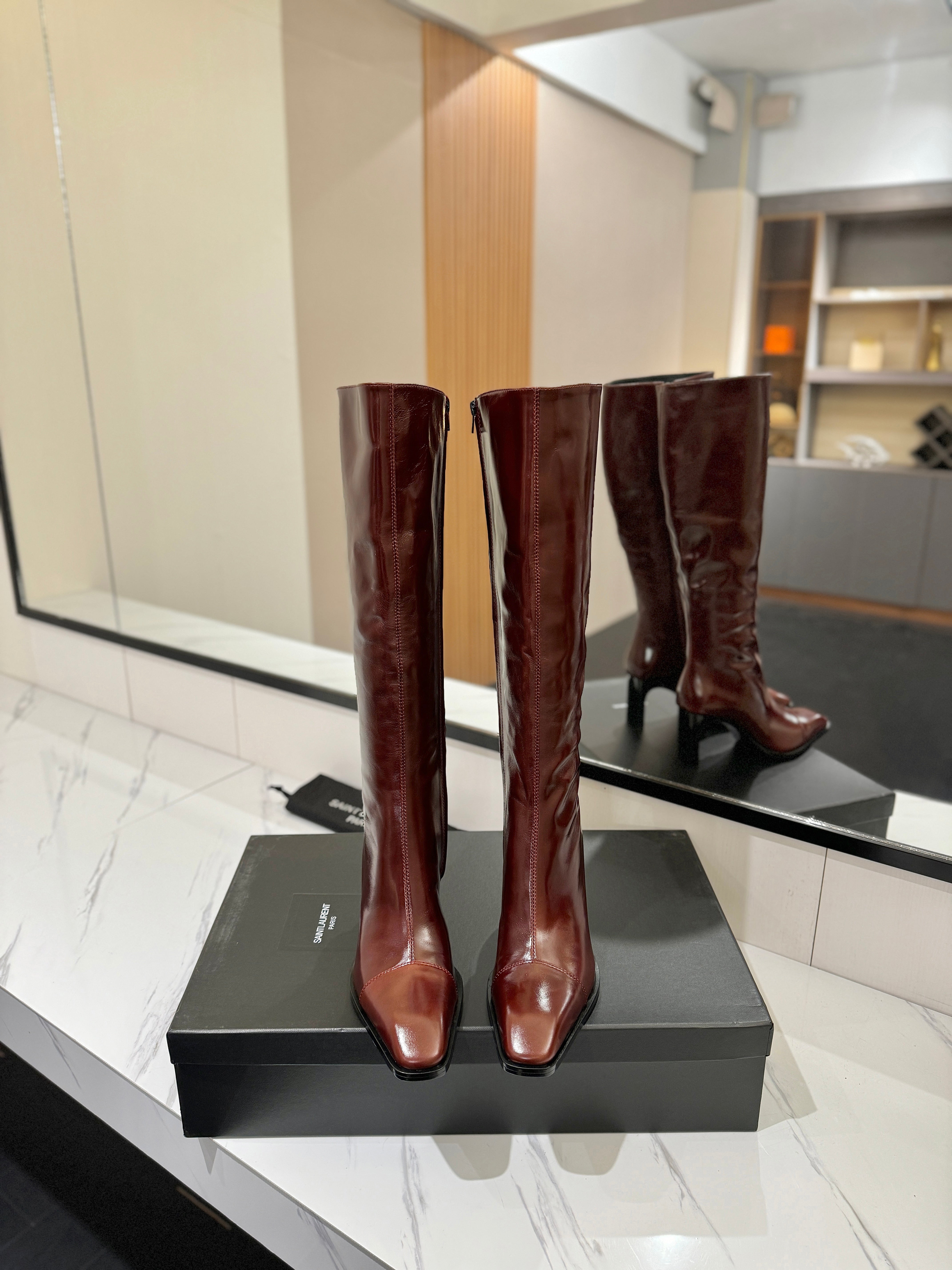 YSL 25 Zipper Sleeve Boot Burgundy Cowhide 520790