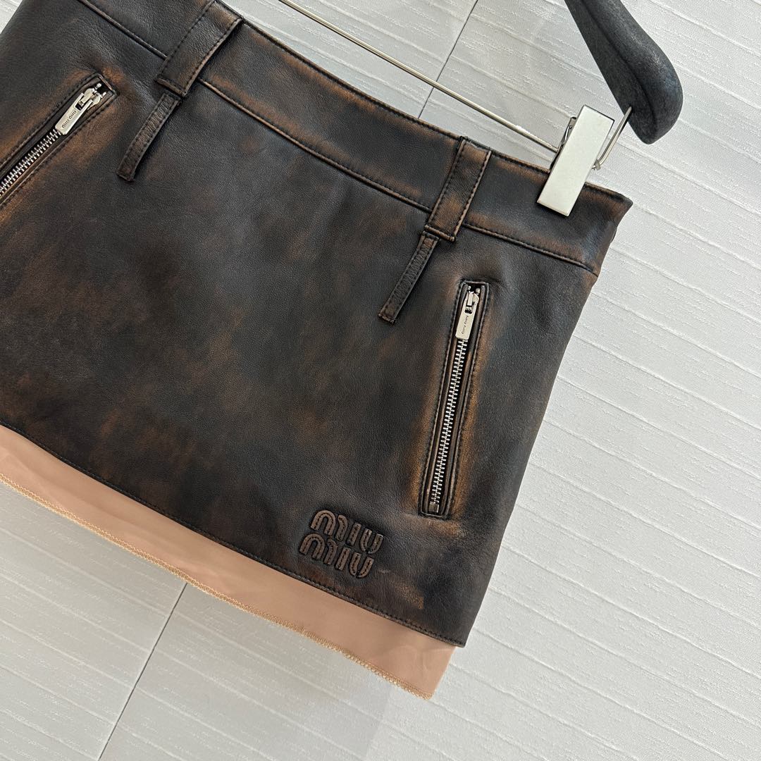 Miu Miu 25 Short Skirt Black Brown Sheepskin