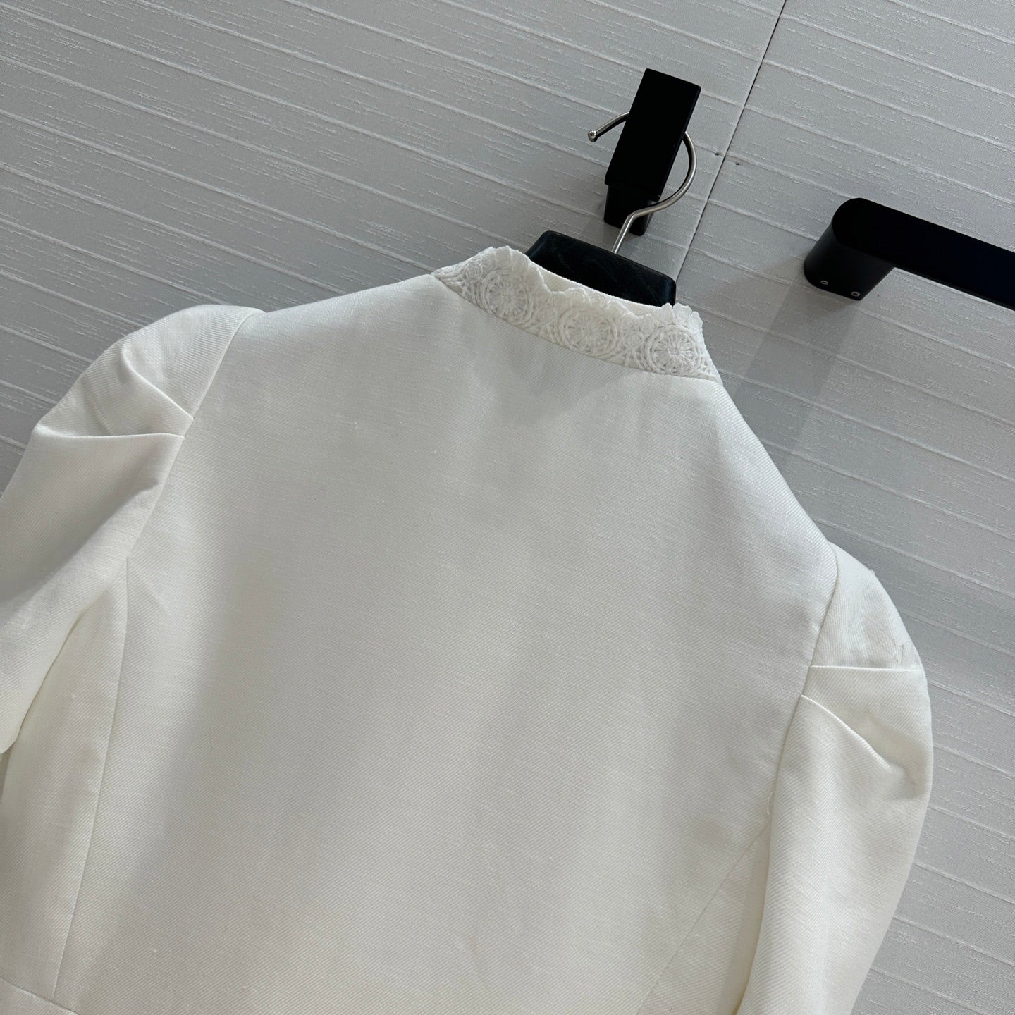CD 25 Palace Style Jacket White Linen
