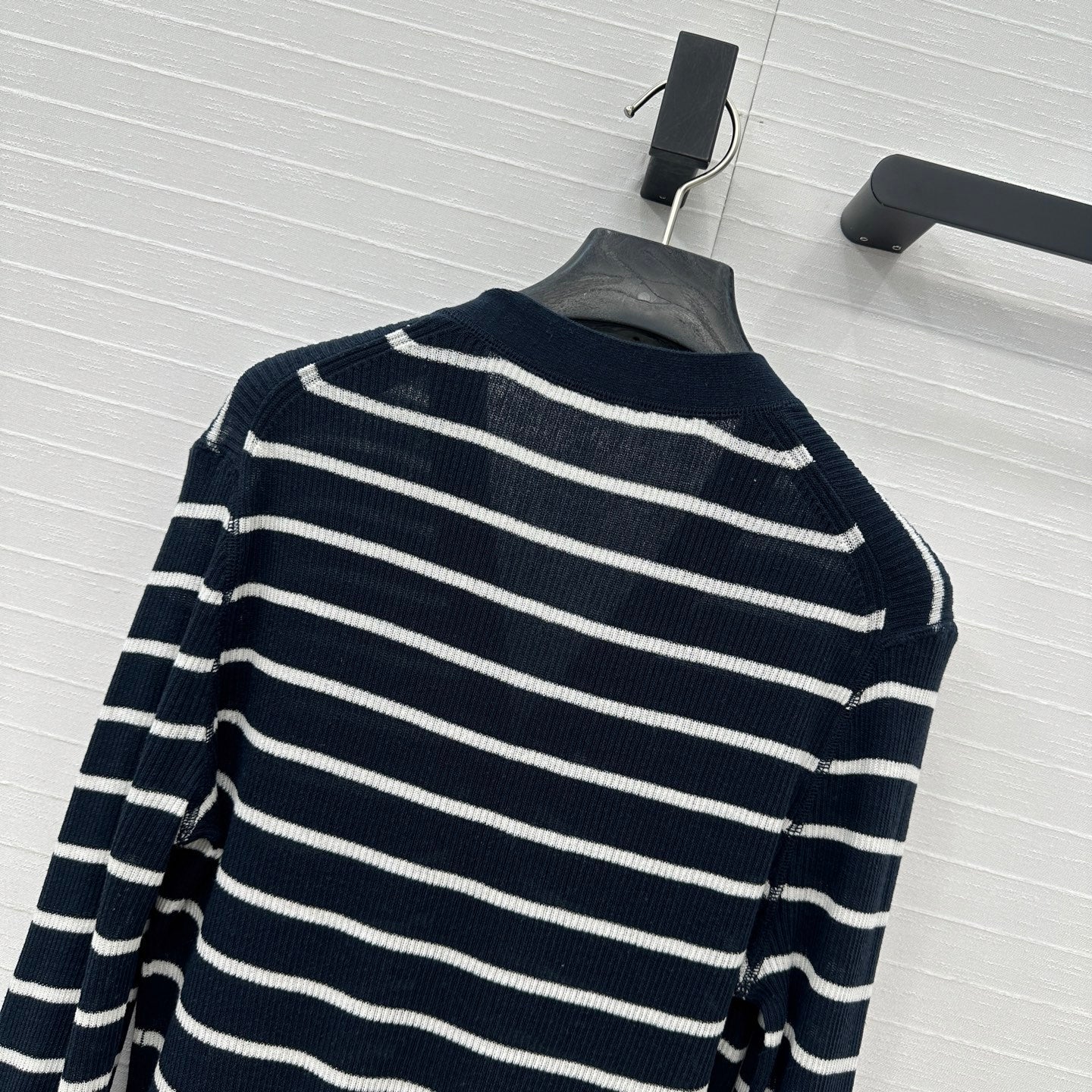 CD 25 Striped Cardigan Black mix White Linen Cashmere