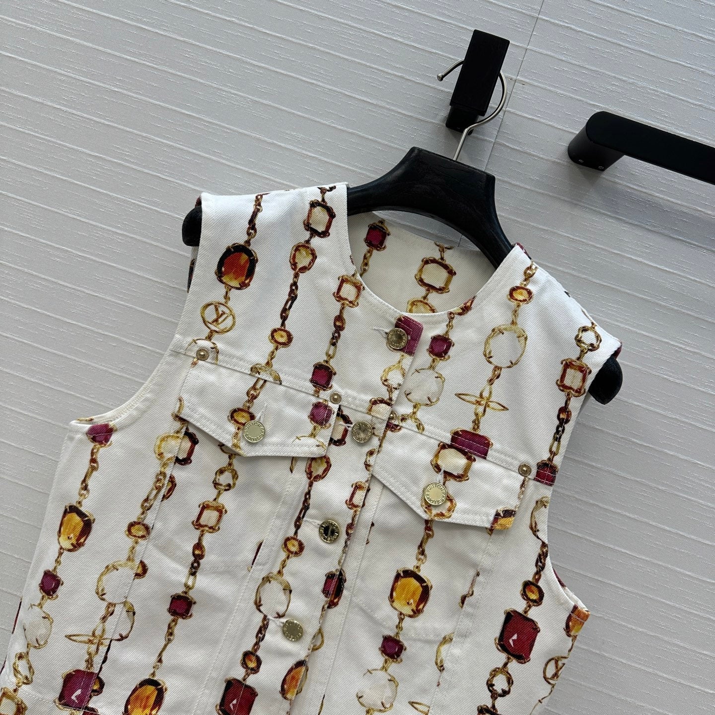 LV 25 Classic Elements Colorful Gemstone Necklace Vest White Cotton