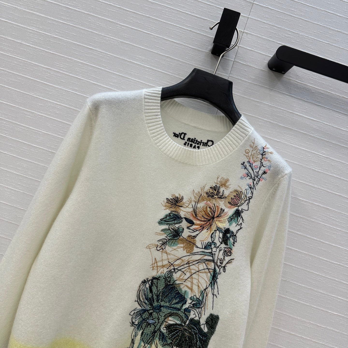 CD 25 Embroidered Sweater White Cashmere