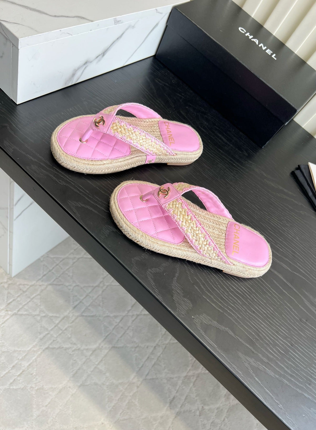 Chanel 2026 Flip-Flops Sandals Straw Leather 977297