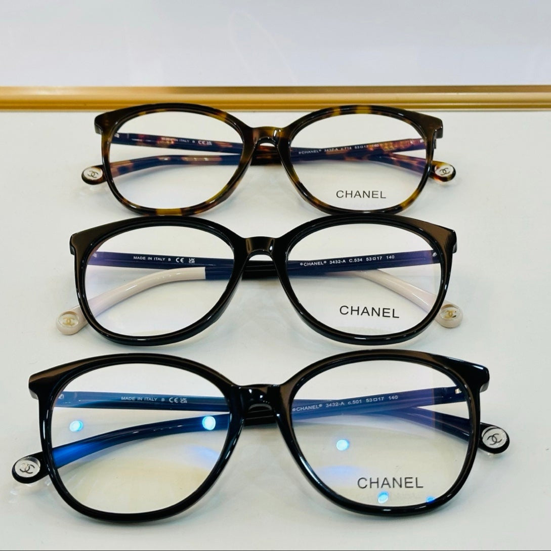 Chanel Sunglasses 700374