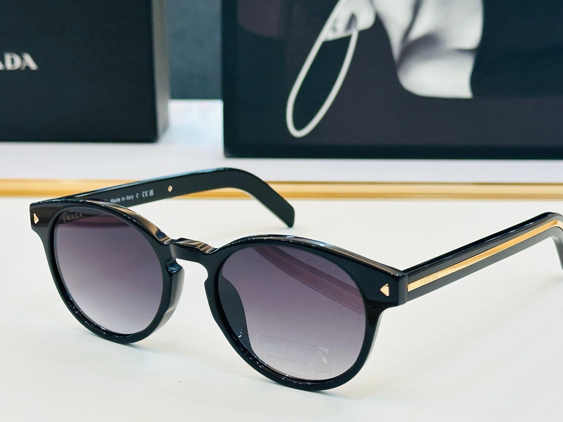 Prada Sunglasses 715001