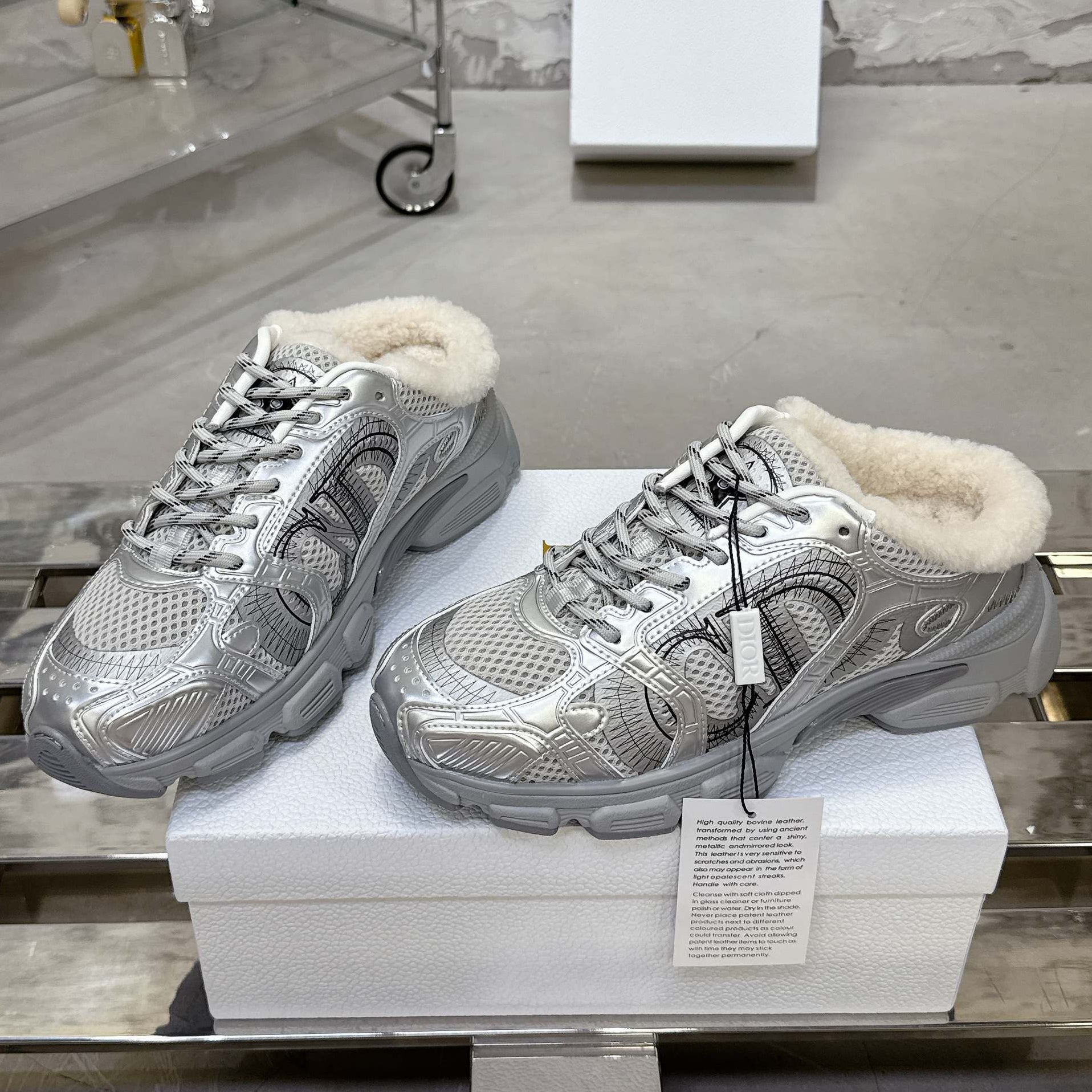 Dior 25 Chrono Sneakers Silver Mesh Calfskin 530322