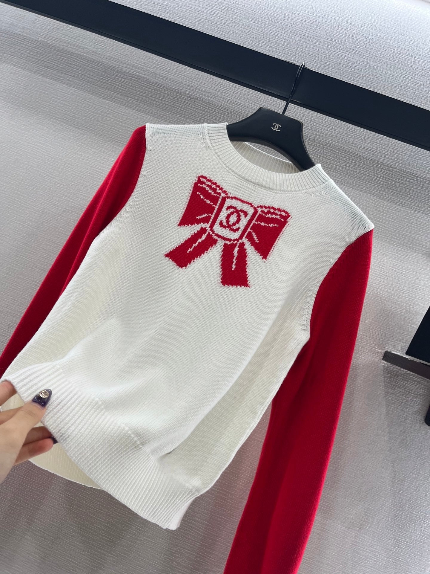 Chanel 2025 Bow Sweater White mix Red Wool 99220