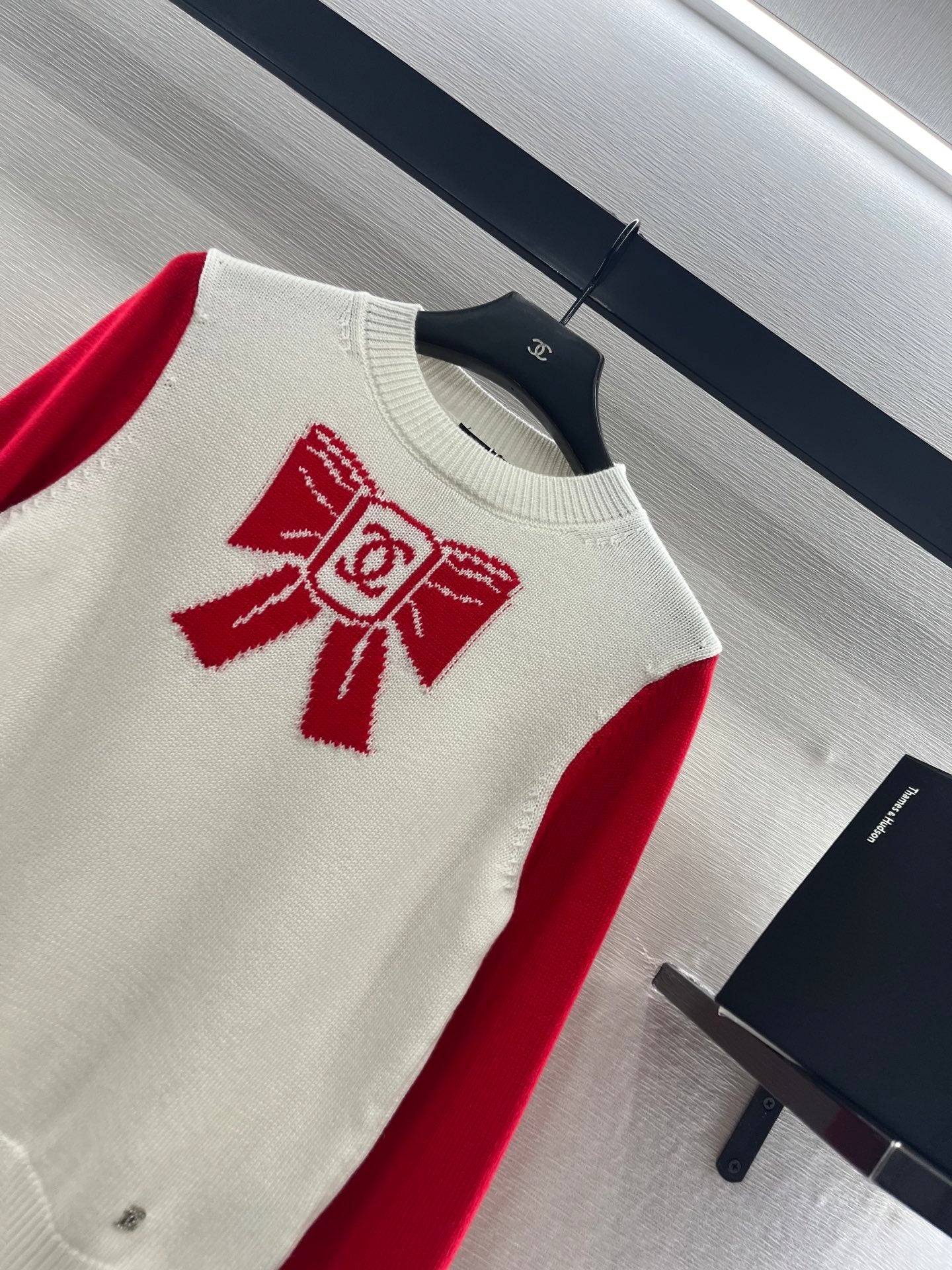 Chanel 2025 Bow Sweater White mix Red Wool 99220