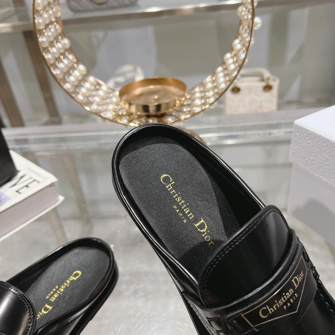 CD Boy Mule In Black Glossy Calfskin  996453