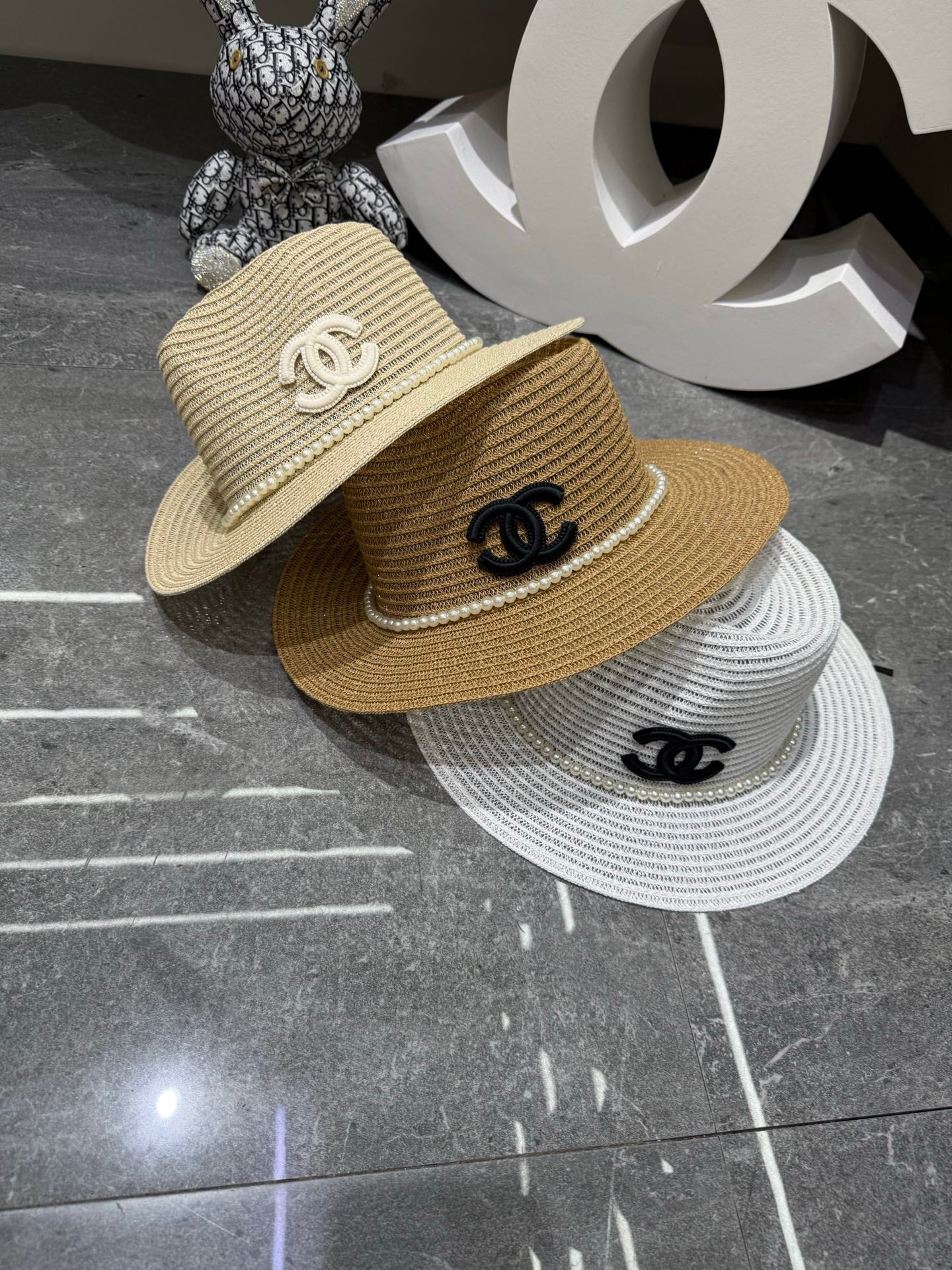 Chanel Straw Hat With Pearl and Logo 280796