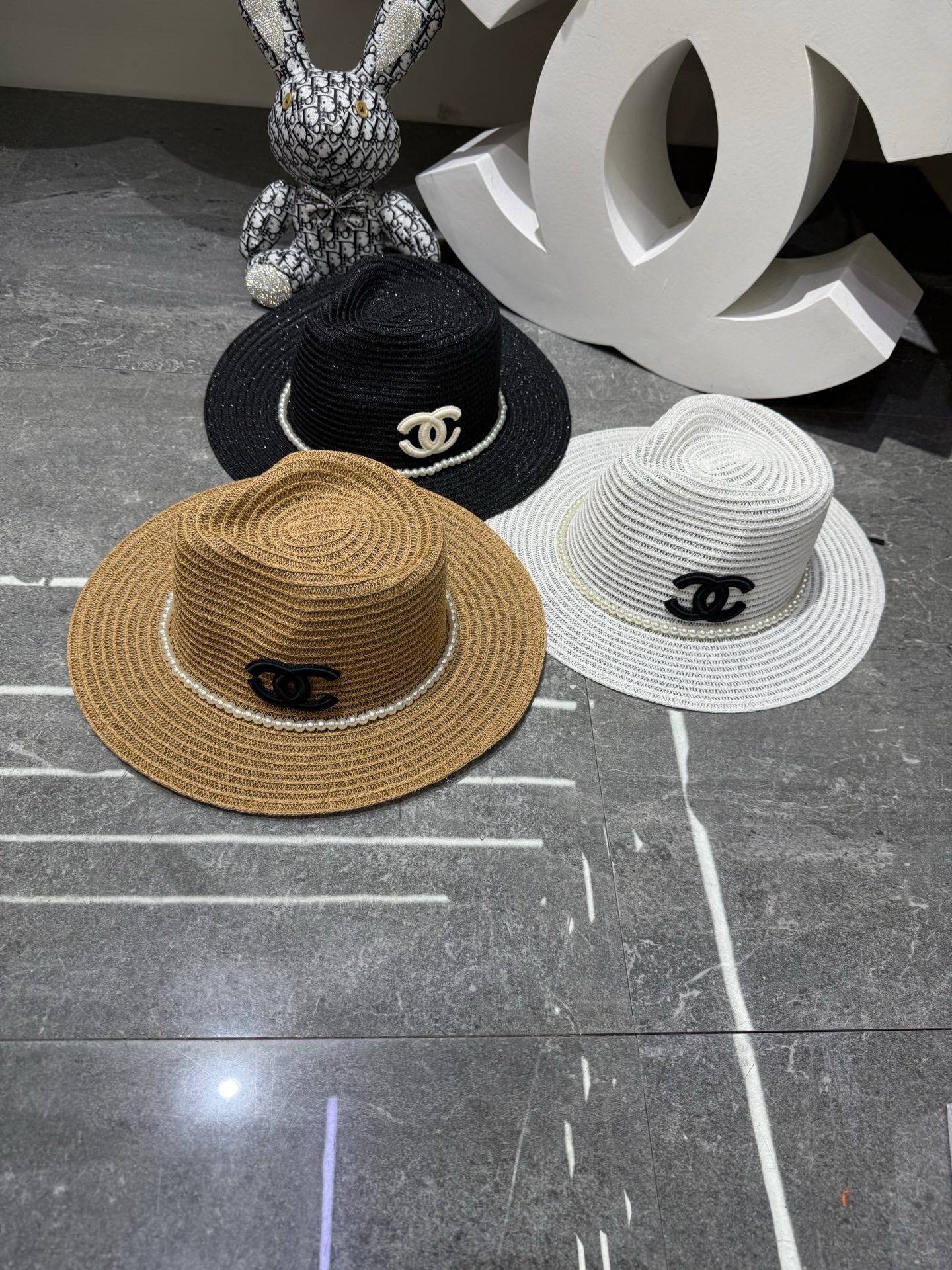 Chanel Straw Hat With Pearl and Logo 280796