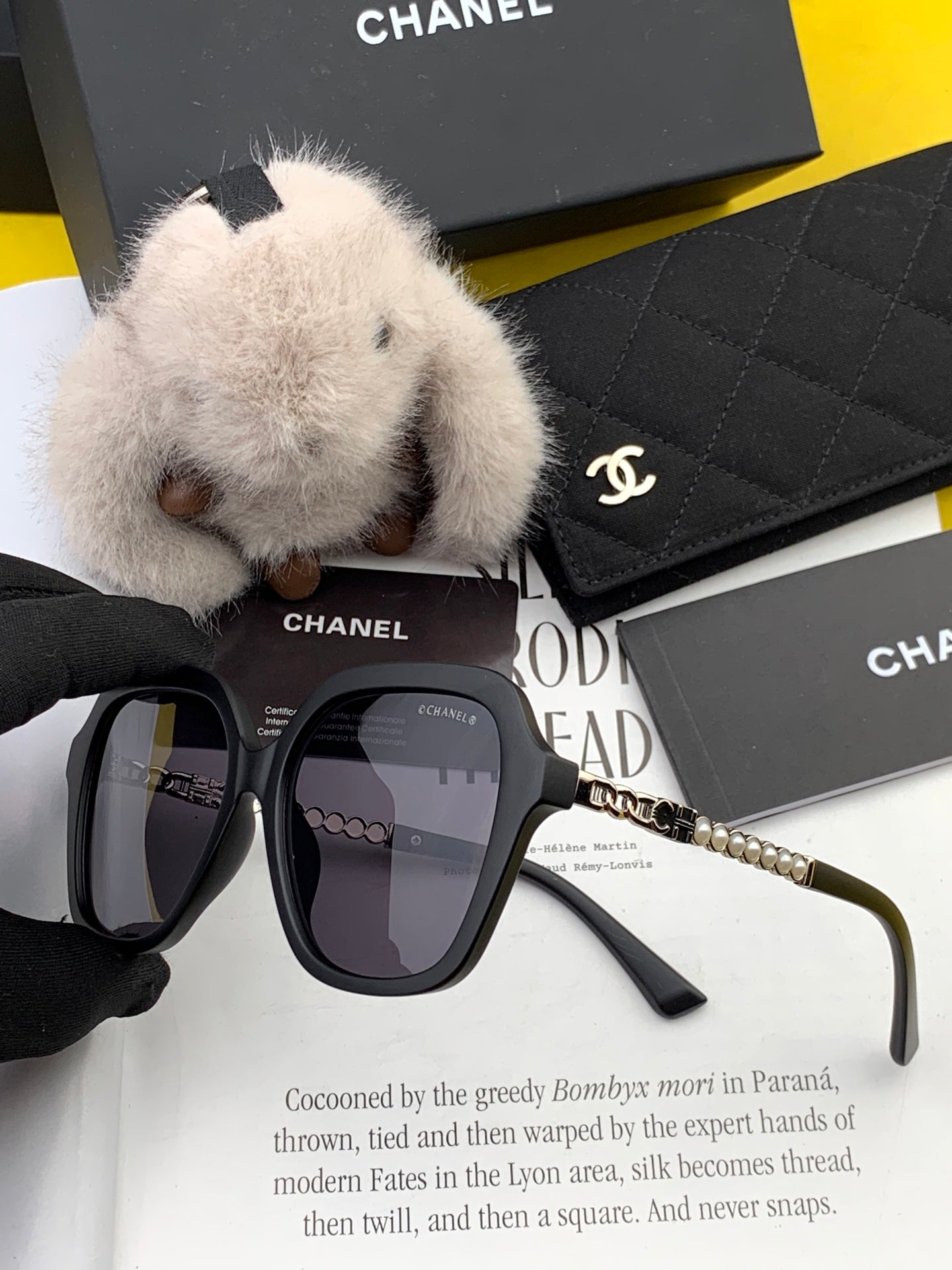 Chanel Sunglasses 560786