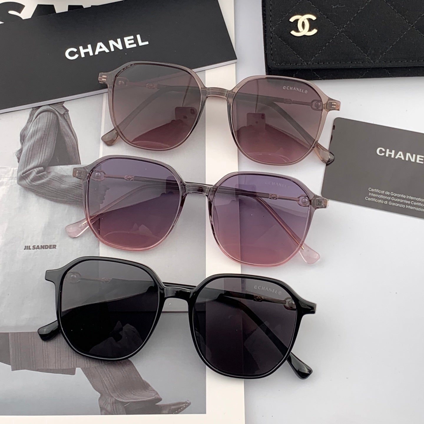 Chanel Sunglasses 558387
