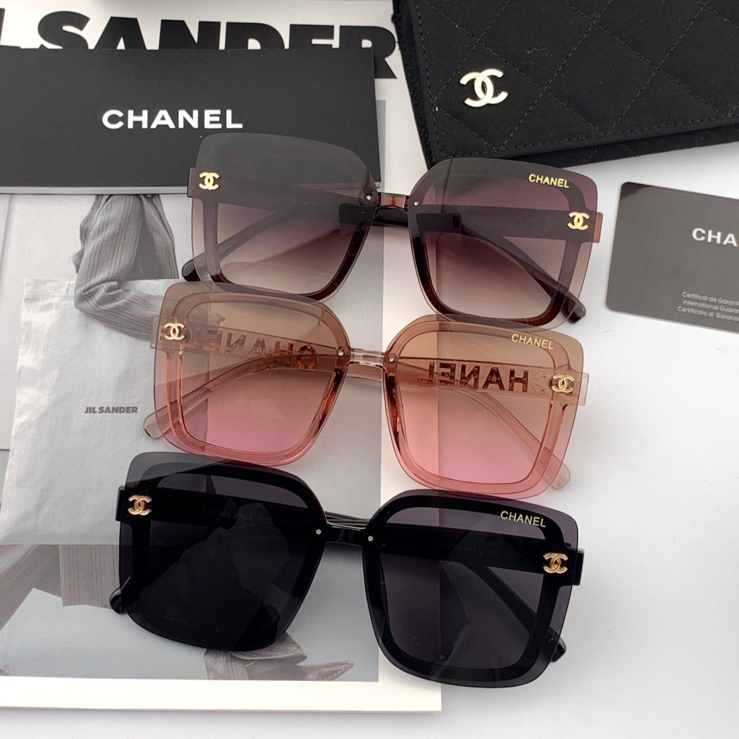 Chanel Sunglasses 558389