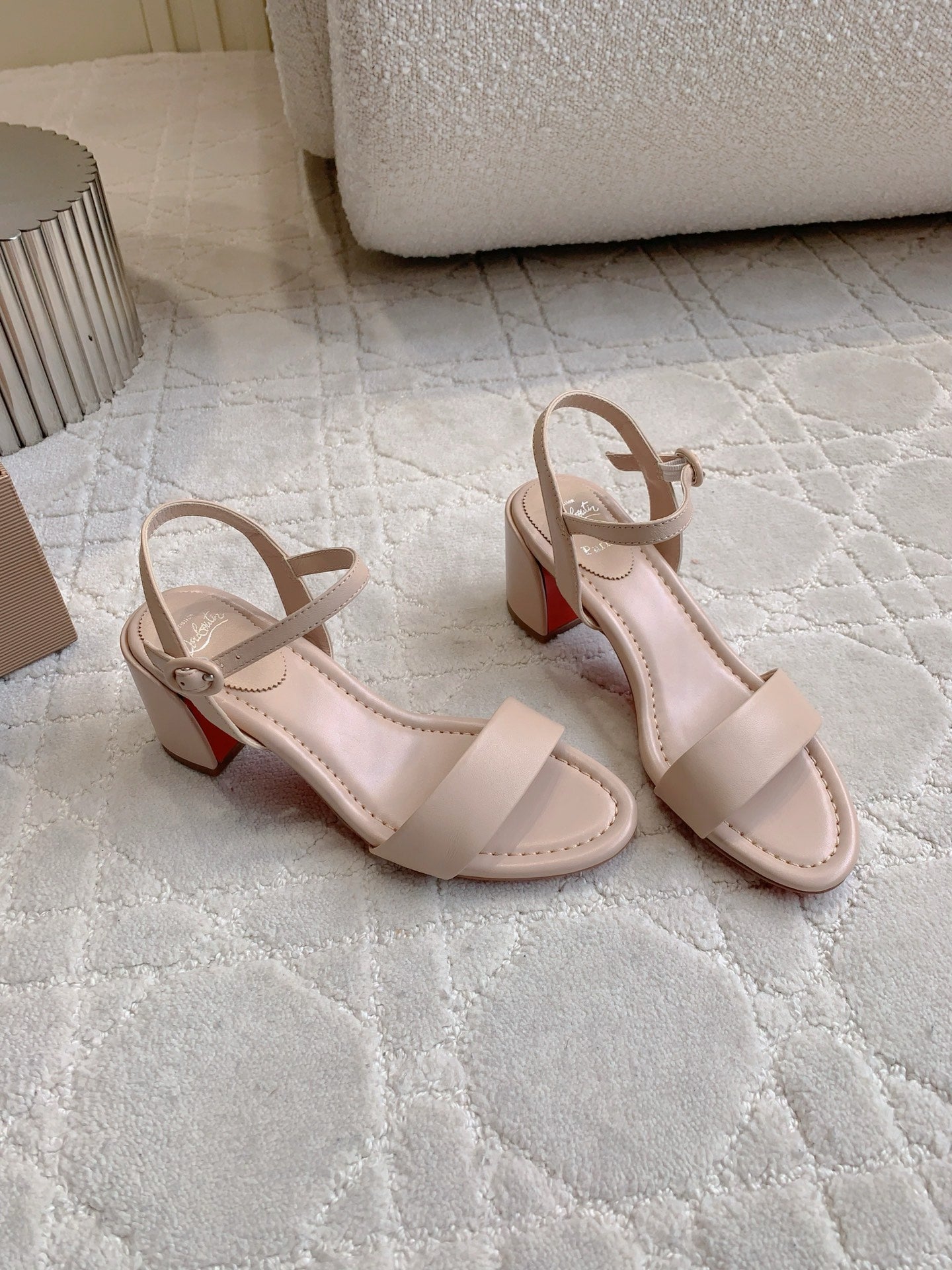 CL Simple Sandals Nude Sheepskin 328456