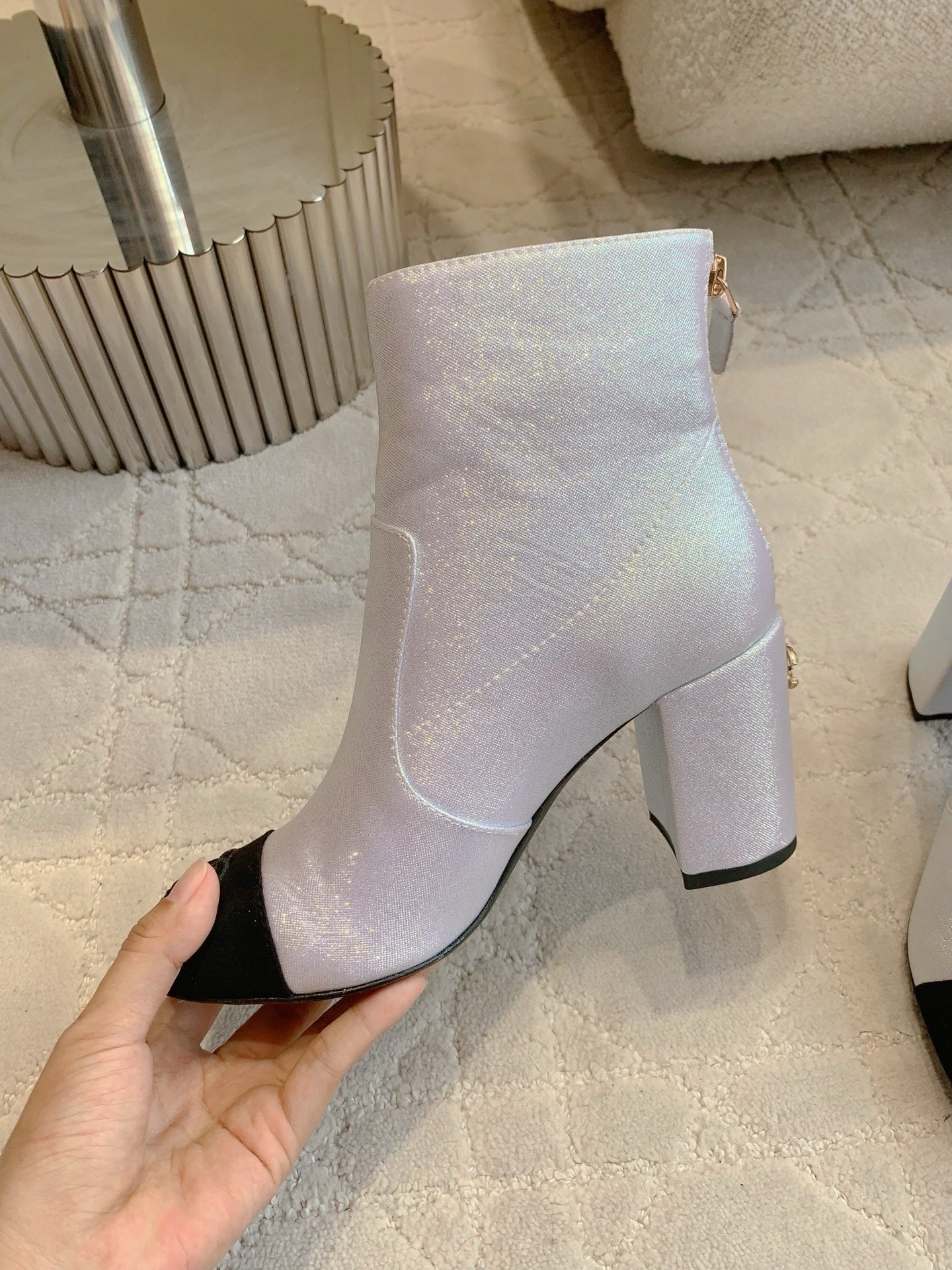 CC 25 Short Boot Light Pink Black Fabric Sheepskin 516638