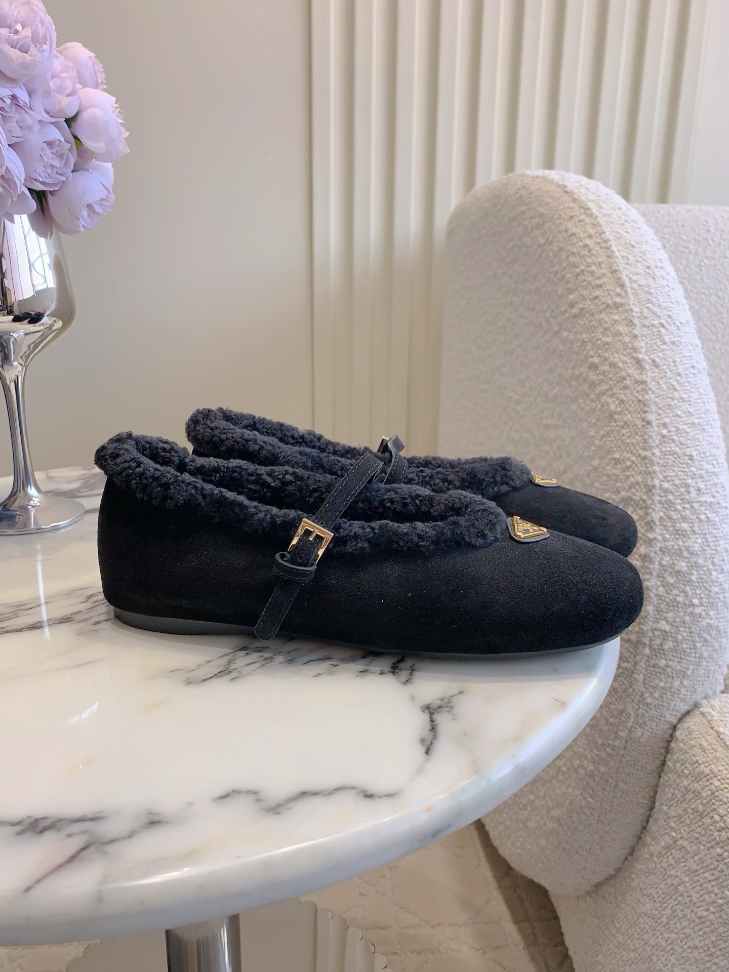 Pra 2025 Fur-lined Flat Black Suede Wool 557120