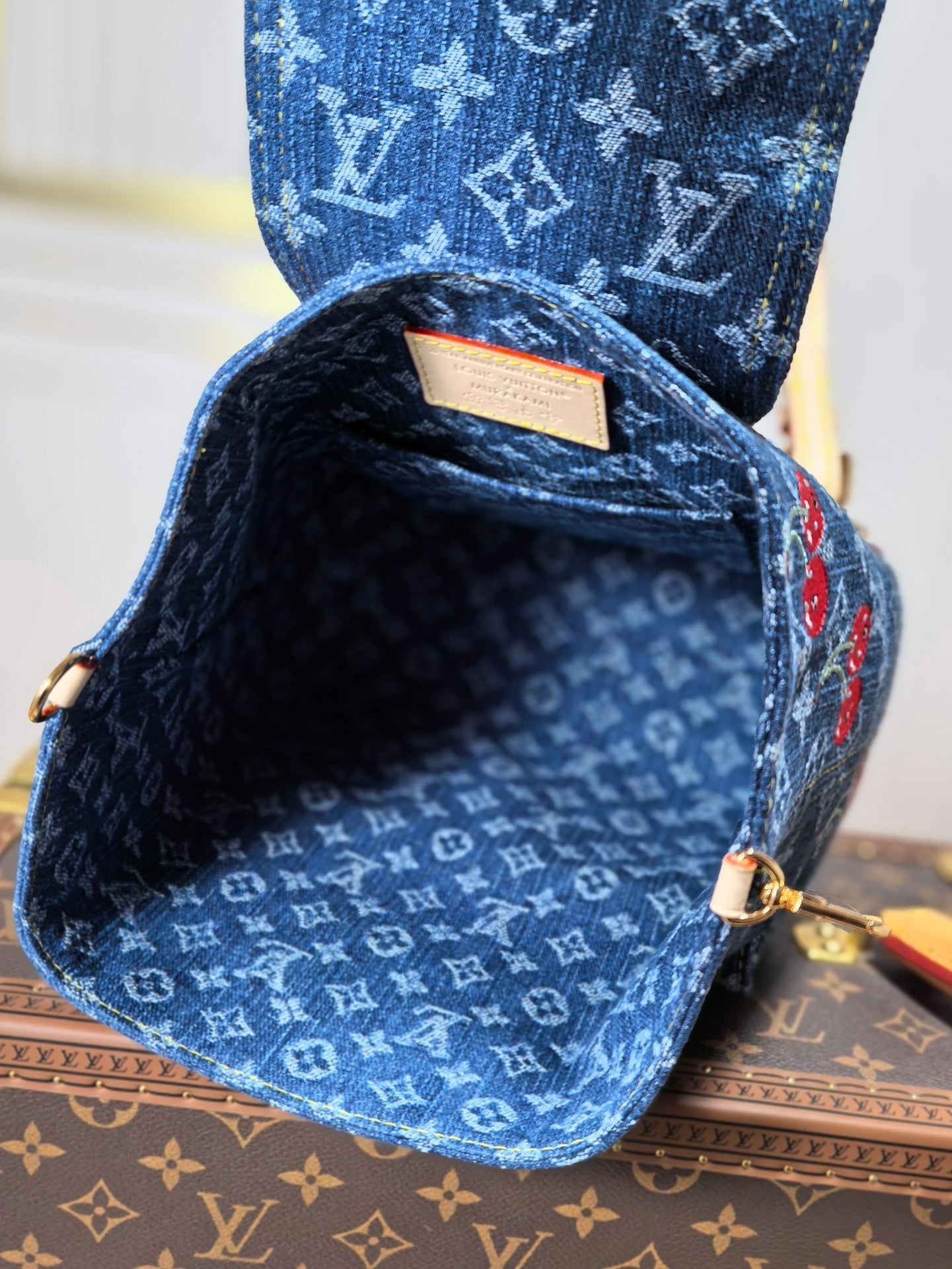 LV X TM VENICE NM Backpack Blue Cherry Denim Cowhide 256276