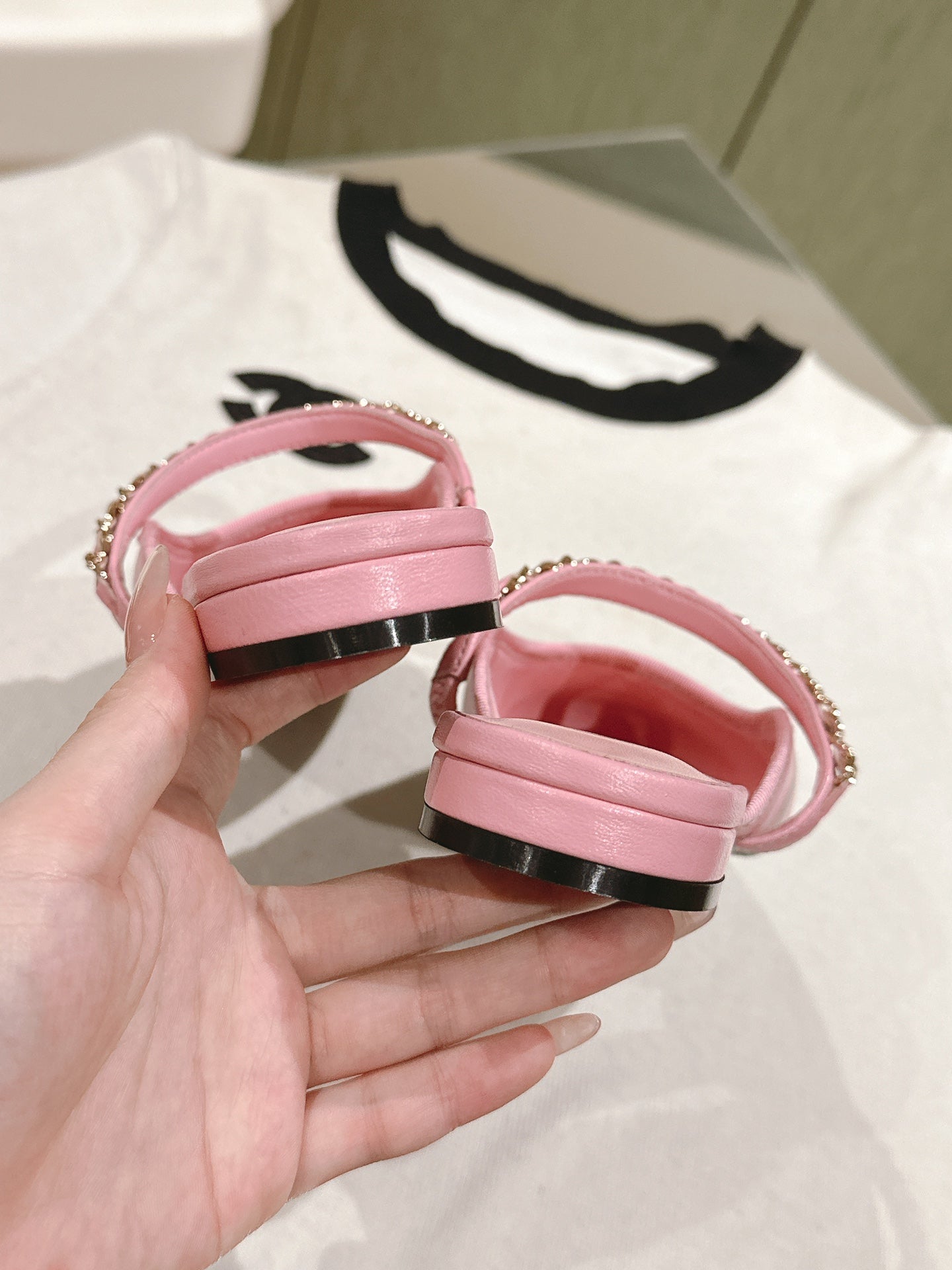 cc mule leather chain pink calfskin black patent calfskin