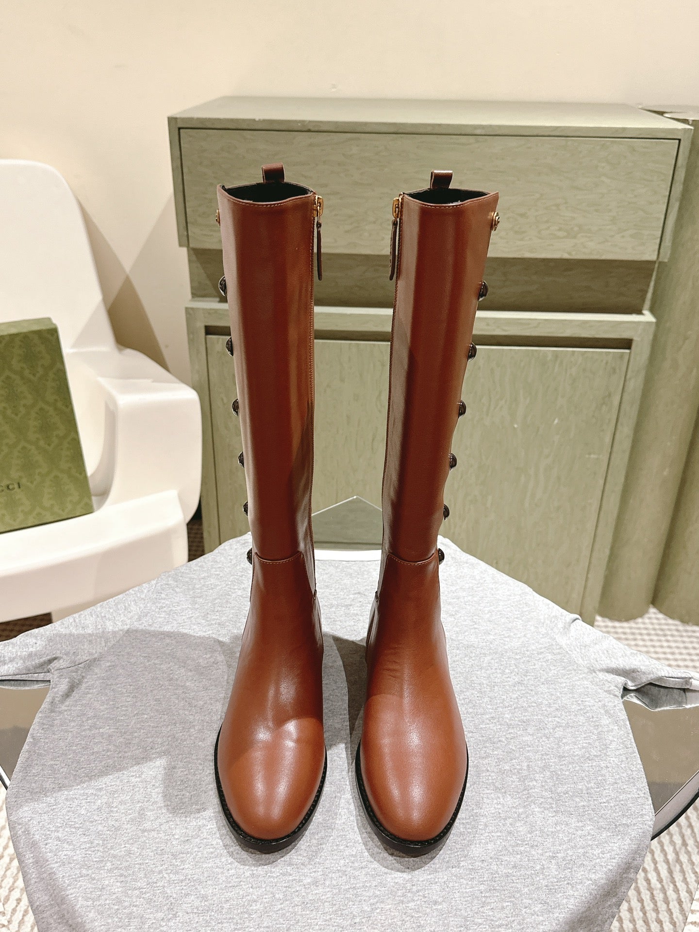 Gucci Button Boots Brown Black Sheepskin 484876