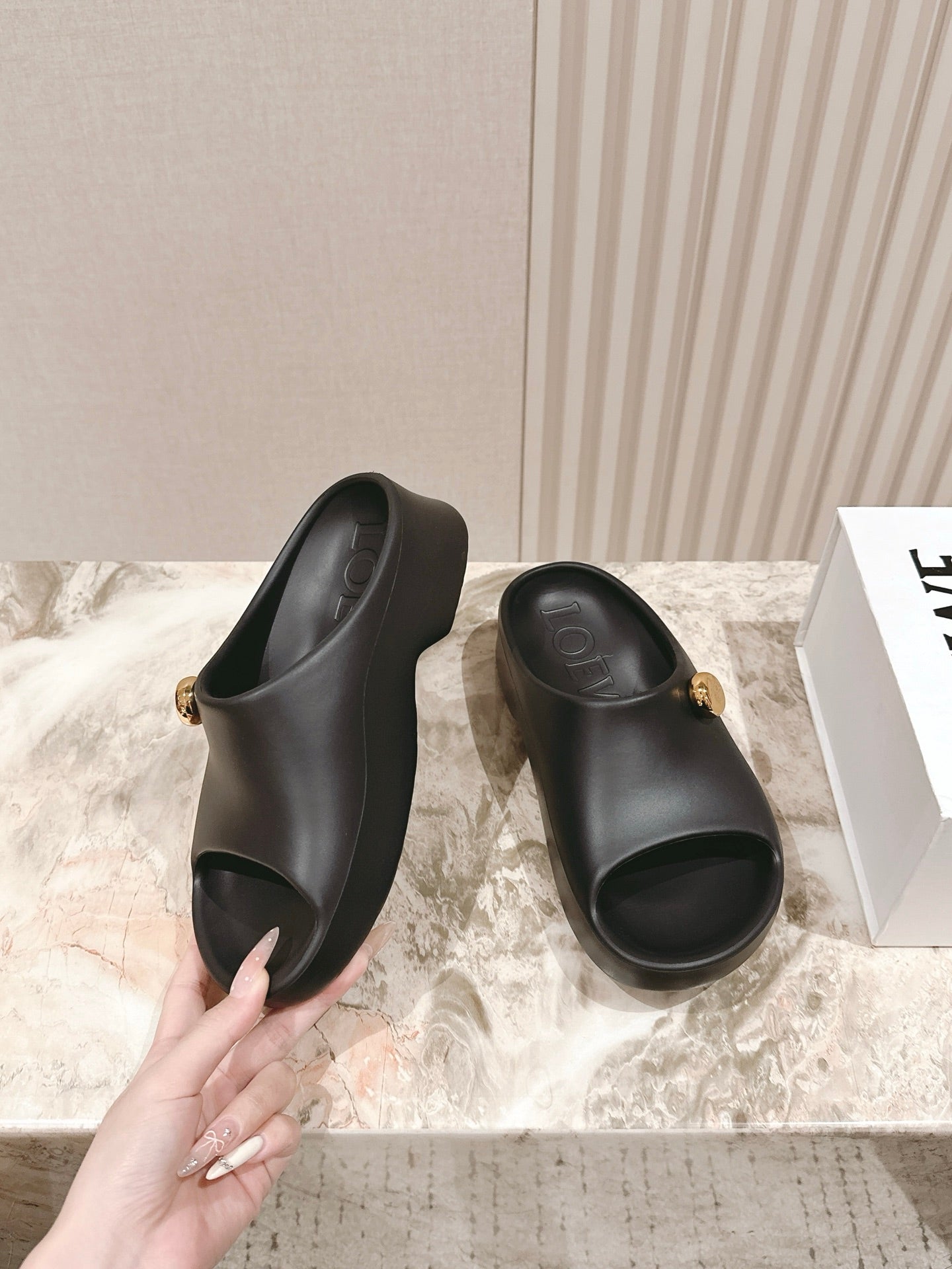 Loewe Foam Pebble Slide Black Rubber 306796