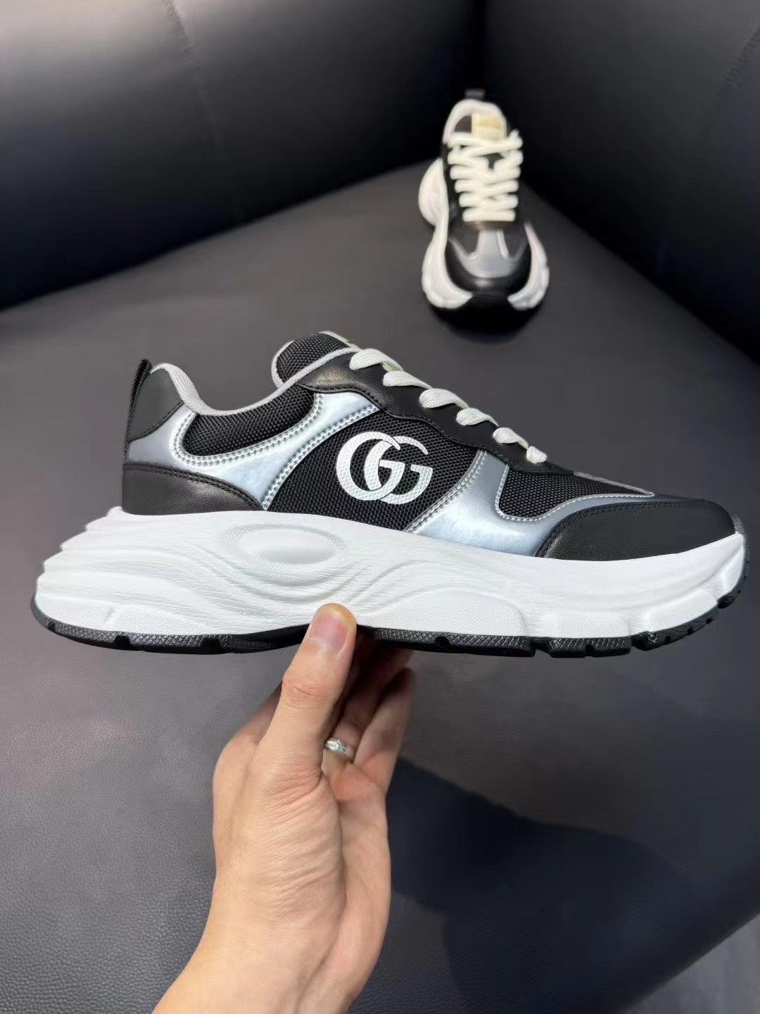 GG Men's Sneaker Blue Mesh Suede 751837