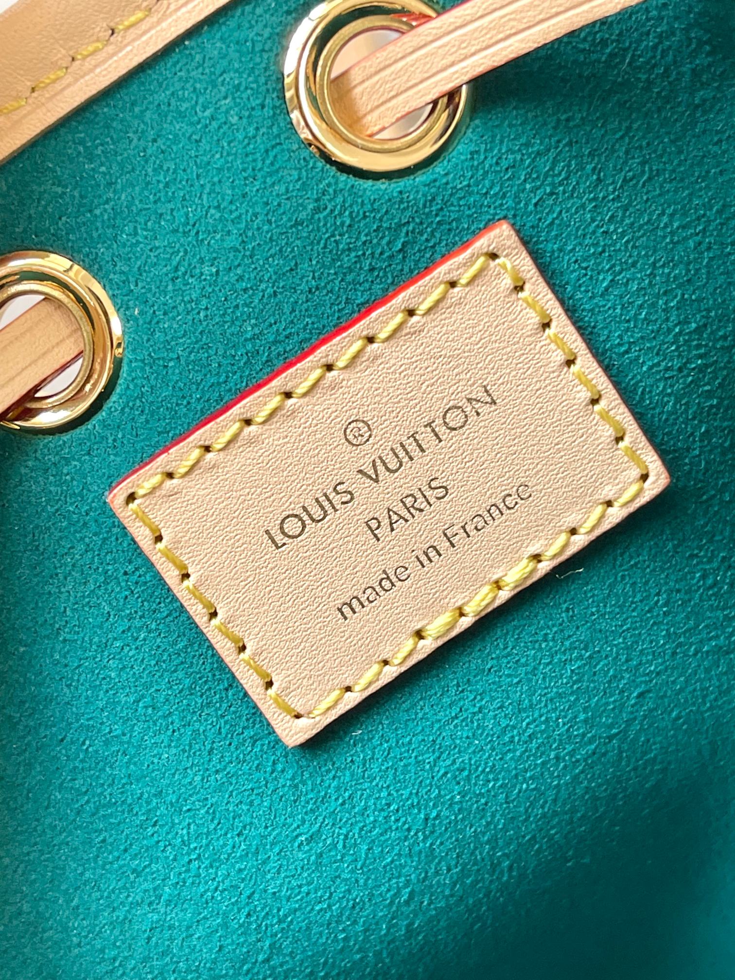 nano noe 13cm rabbit brown monogram canvas