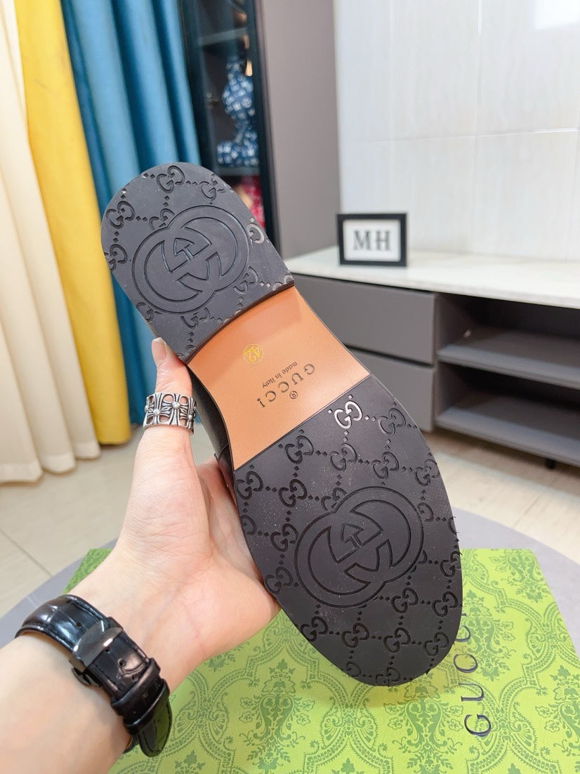 GG Men's Loafer Black Cowhide 233530