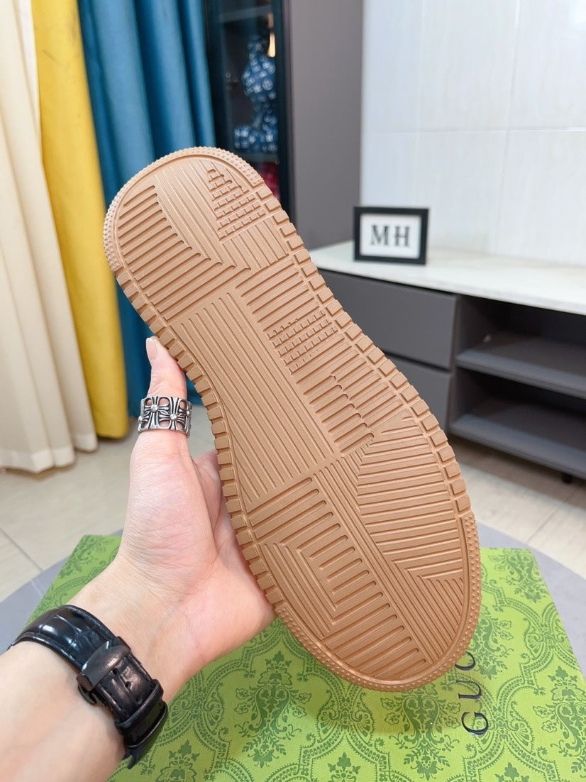 GG Men's Sneaker Black Embossed Cowhide 471066