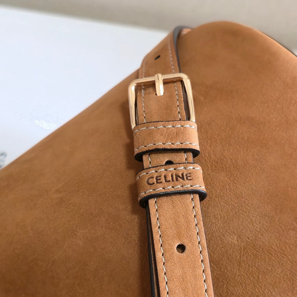 Celine 2025 Bucket Louise Bag 19cm Pecan Suede Calfskin 276314