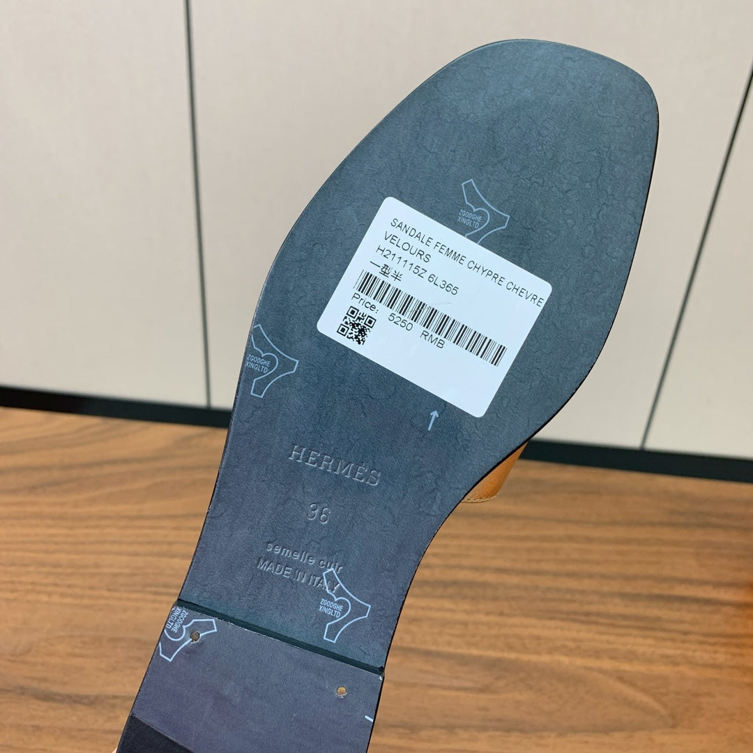 0ran Sandal Black Gold Metalic Lambskin