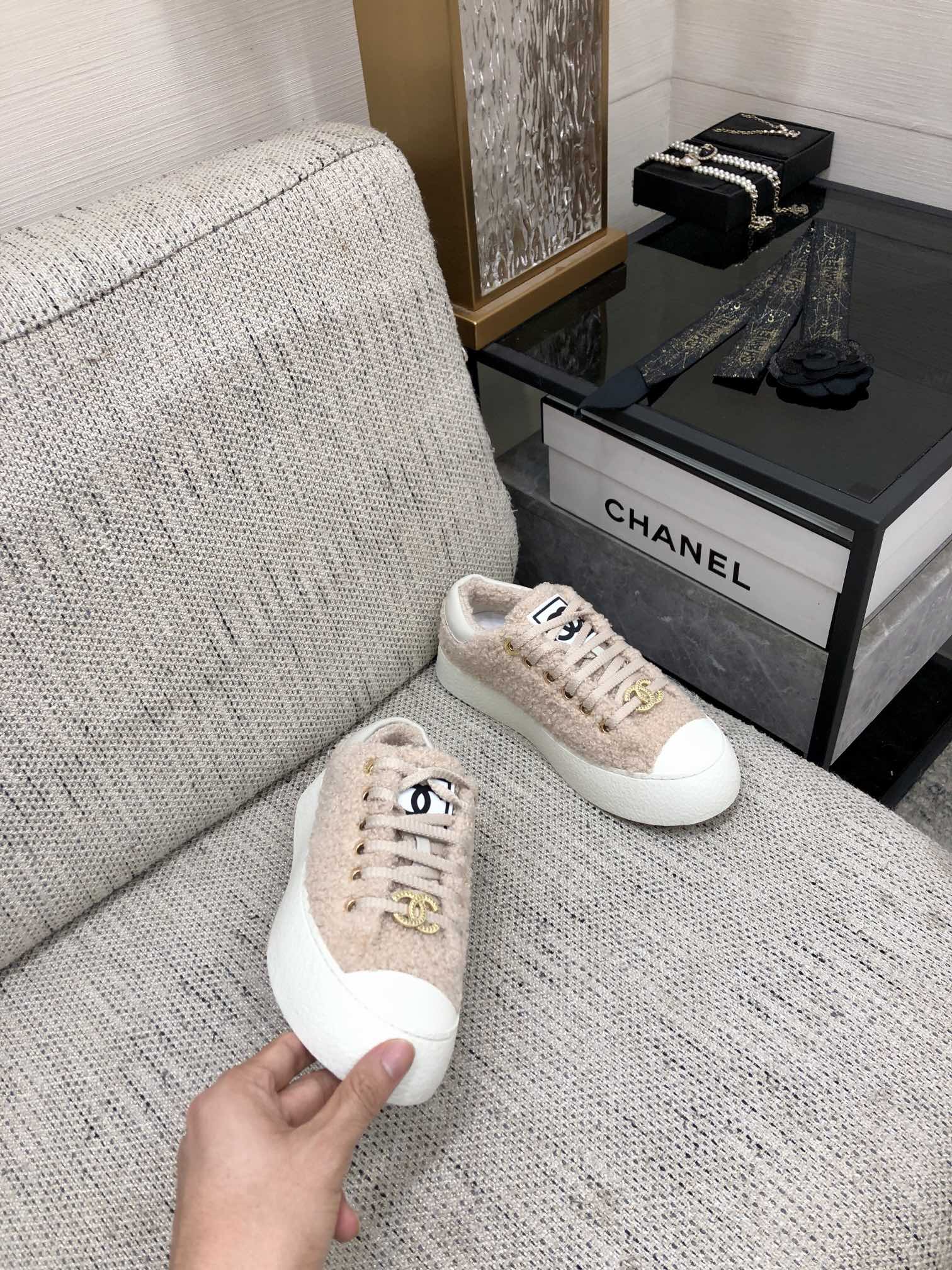 CC Low Sneaker Beige Wool