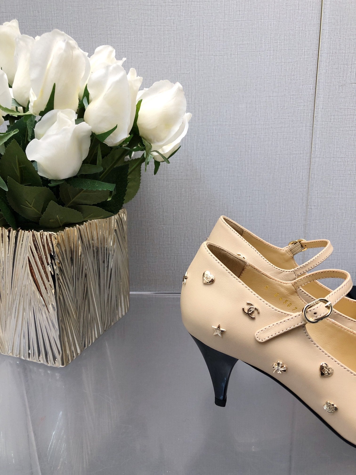 MARY JANE BEIGE CREAM MIX BLACK LAMBSKIN ATTACH METAL