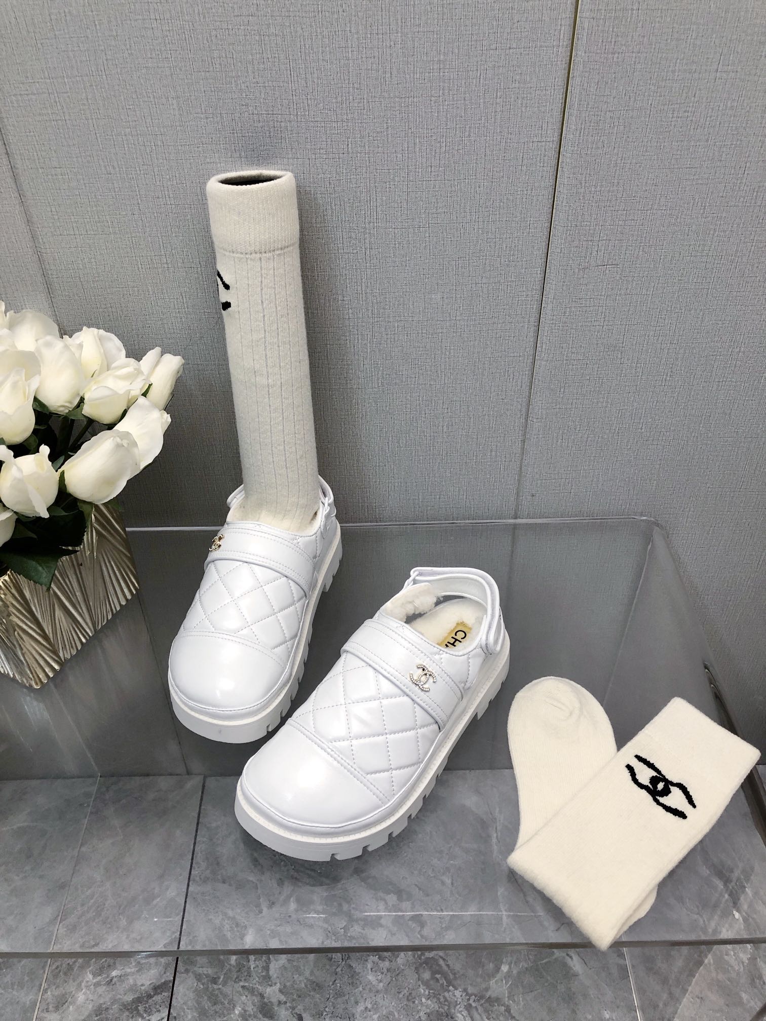 CHUNKY PLATFORM SHEARLING SLIPPER WHITE LAMBSKIN