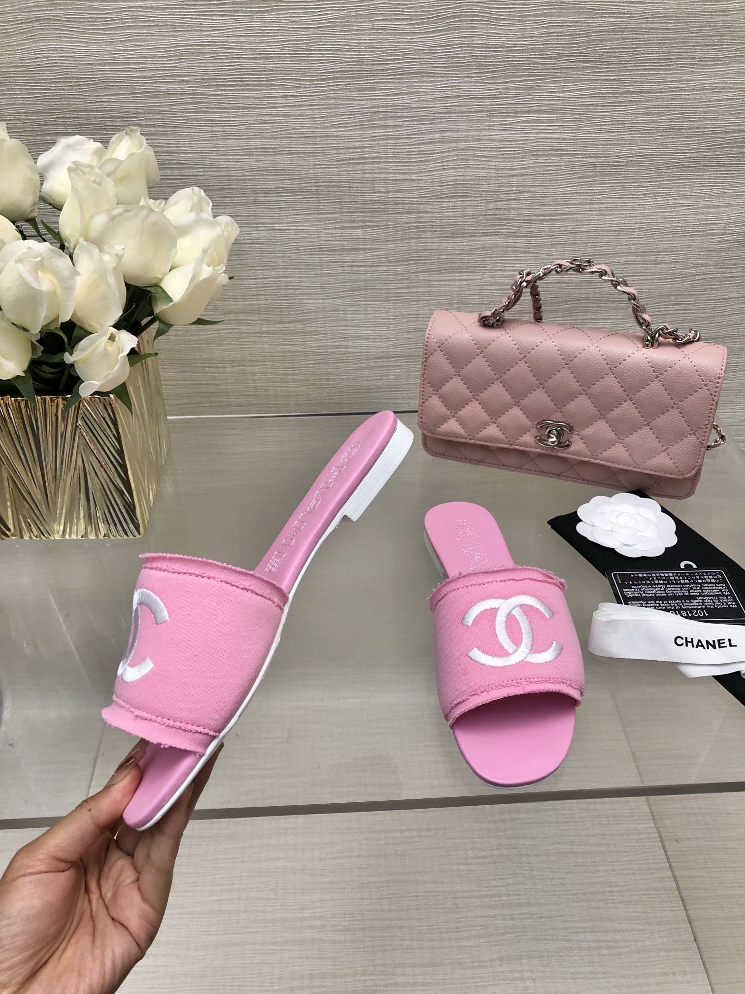 CC 25C Slippers Pink Fabric Material 212967